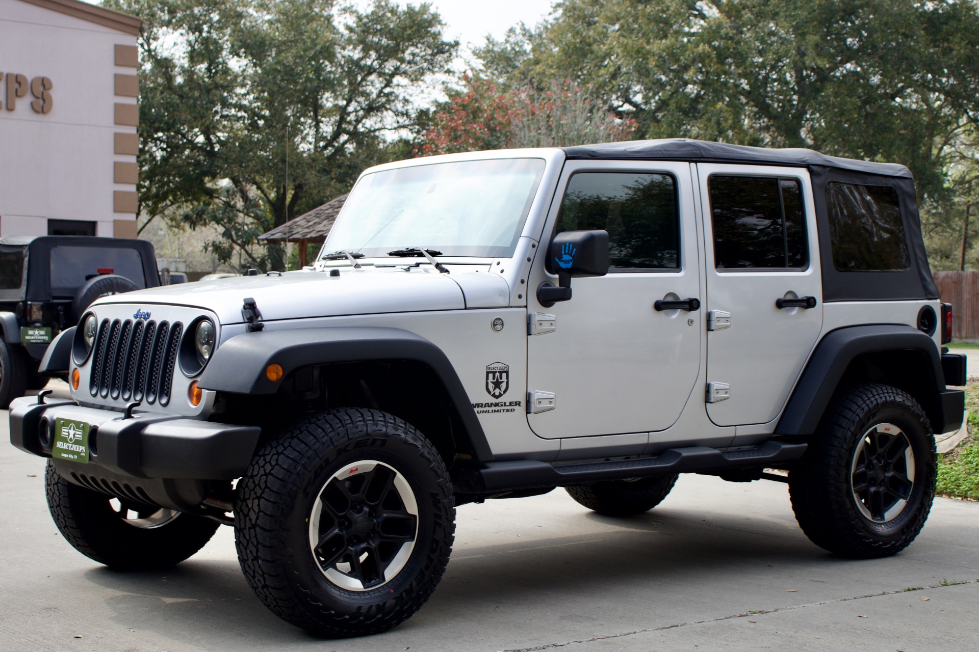 Used-2010-Jeep-Wrangler-Unlimited-Sport