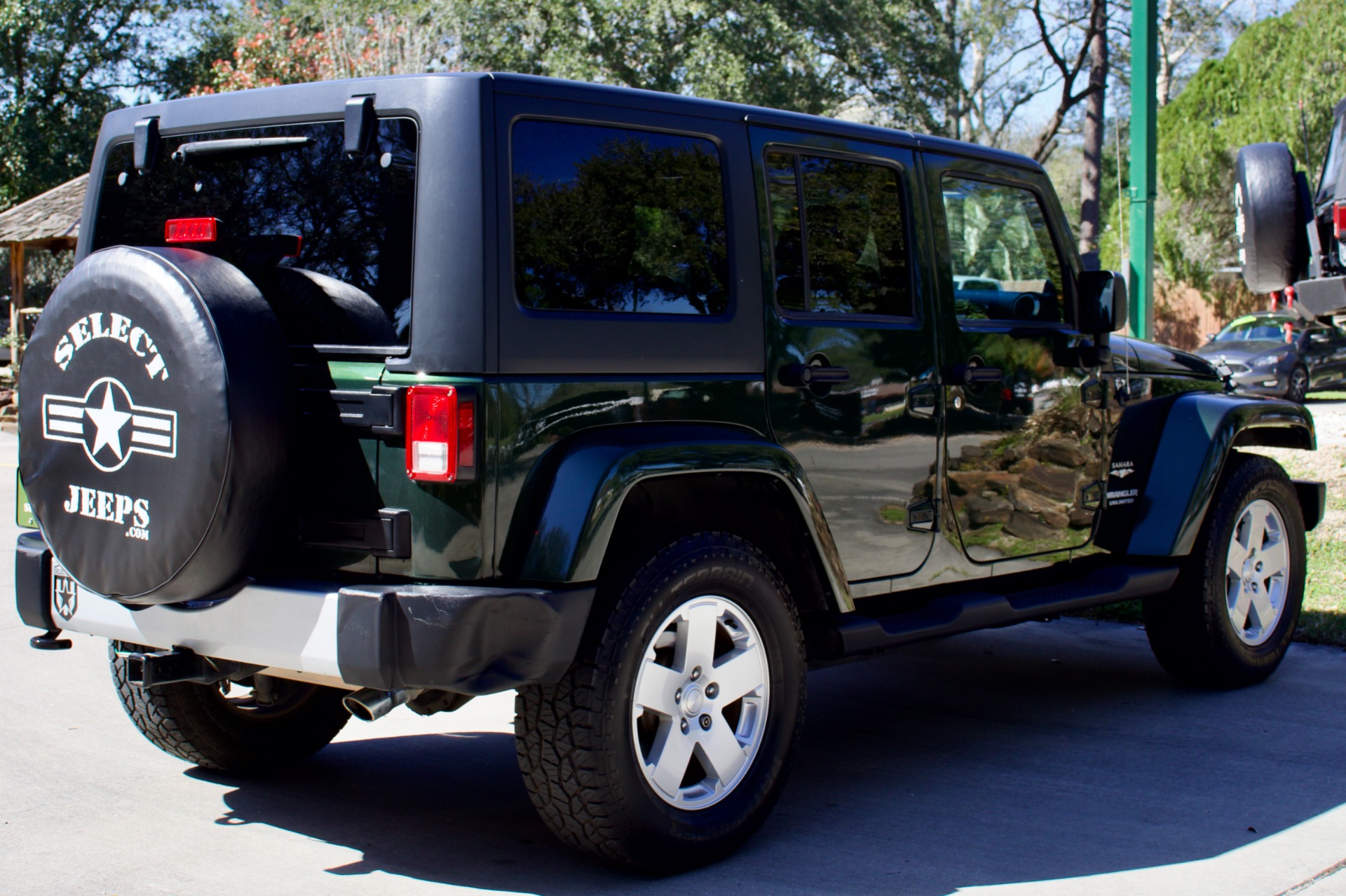 Used-2011-Jeep-Wrangler-Unlimited-Sahara