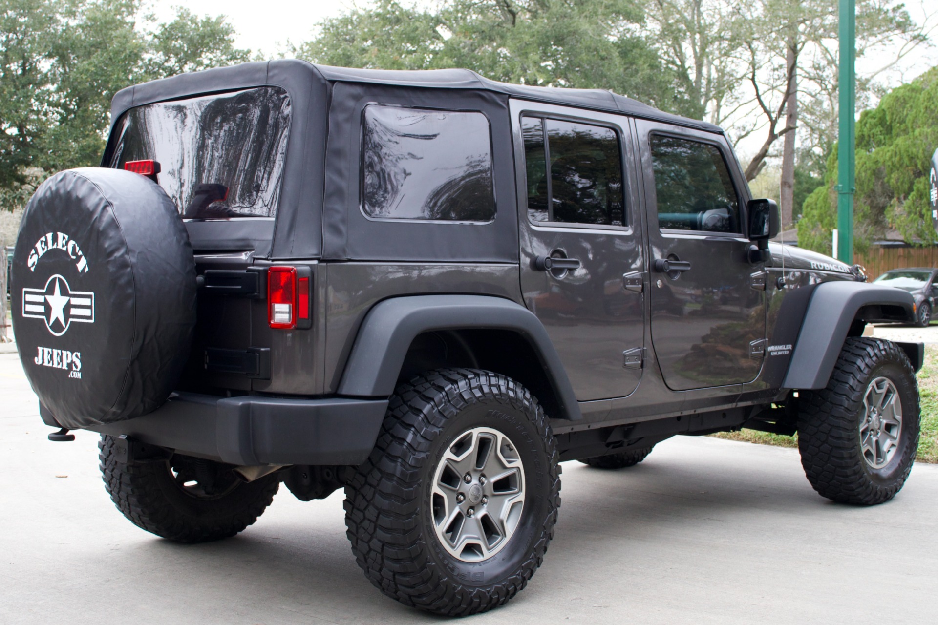 Used-2014-Jeep-Wrangler-Unlimited-Rubicon