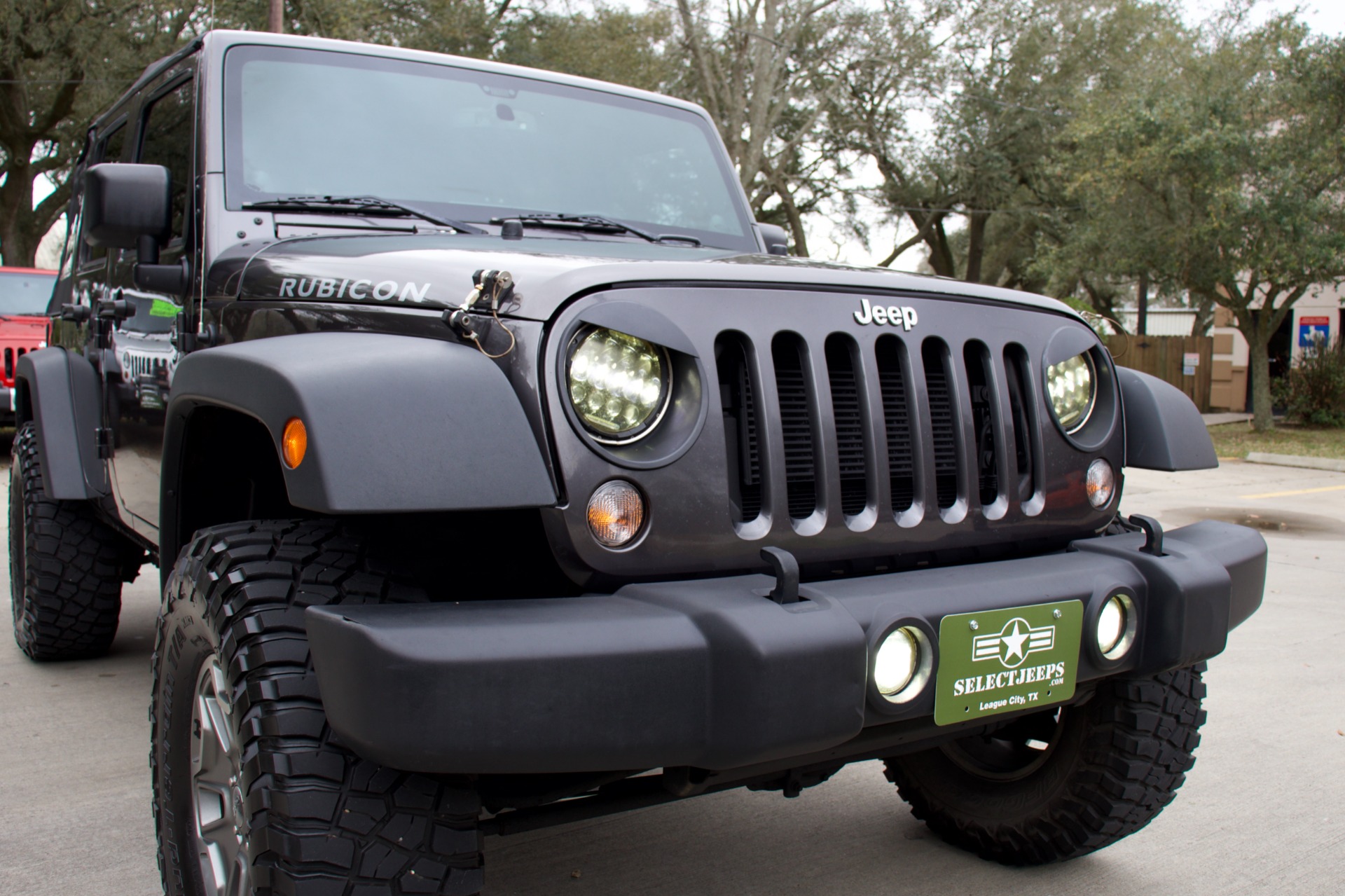 Used-2014-Jeep-Wrangler-Unlimited-Rubicon