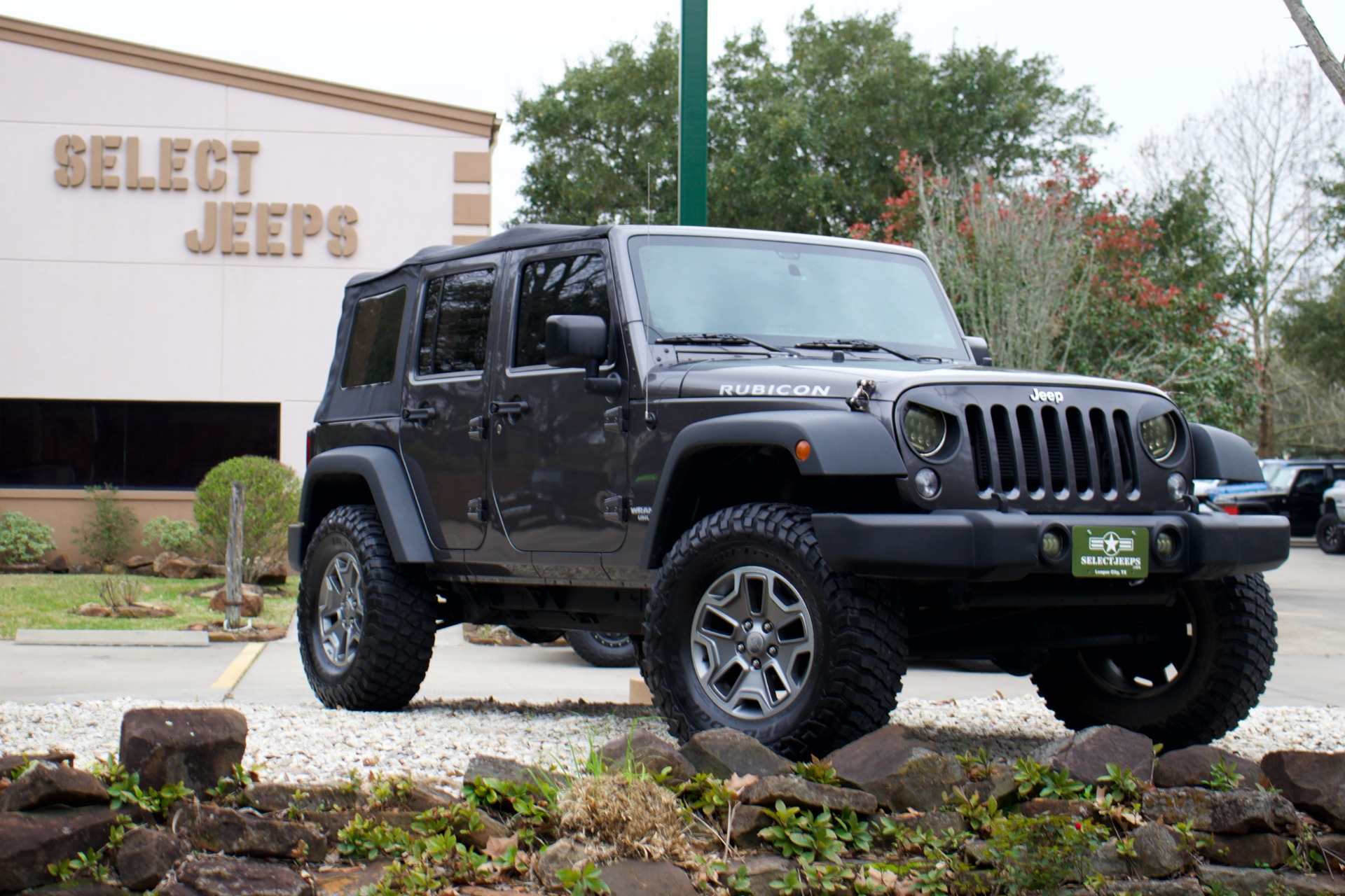 Used-2014-Jeep-Wrangler-Unlimited-Rubicon