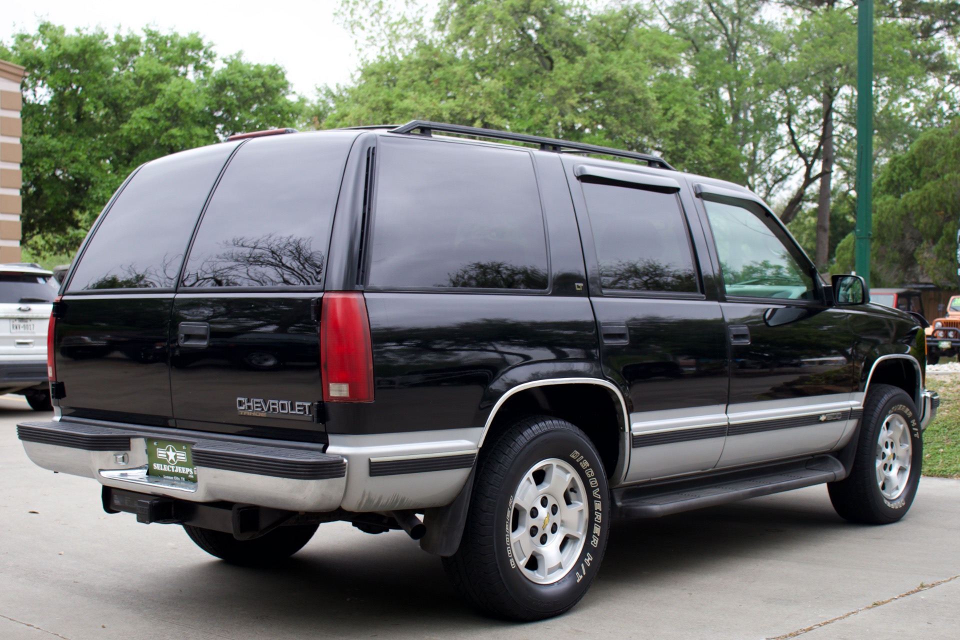 Used-1996-Chevrolet-Tahoe-LT