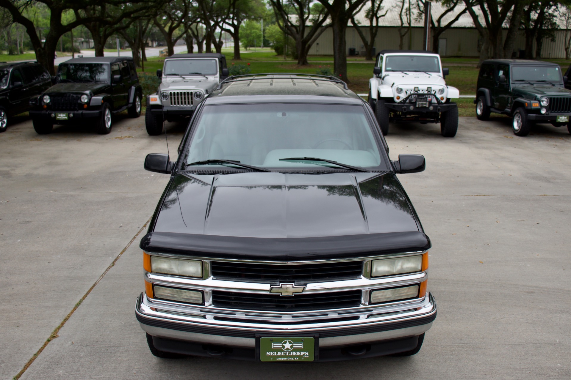 Used-1996-Chevrolet-Tahoe-LT