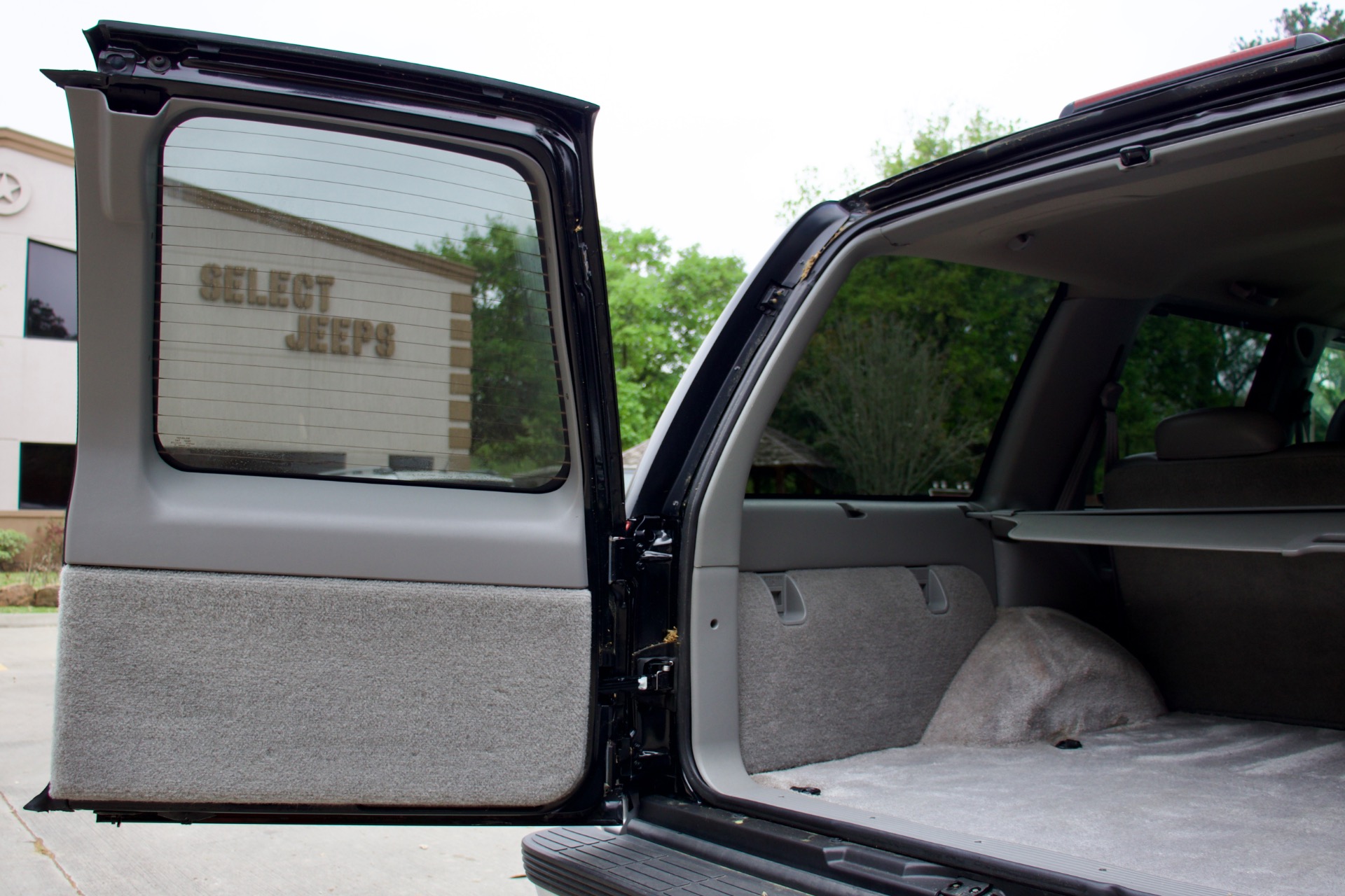 Used-1996-Chevrolet-Tahoe-LT