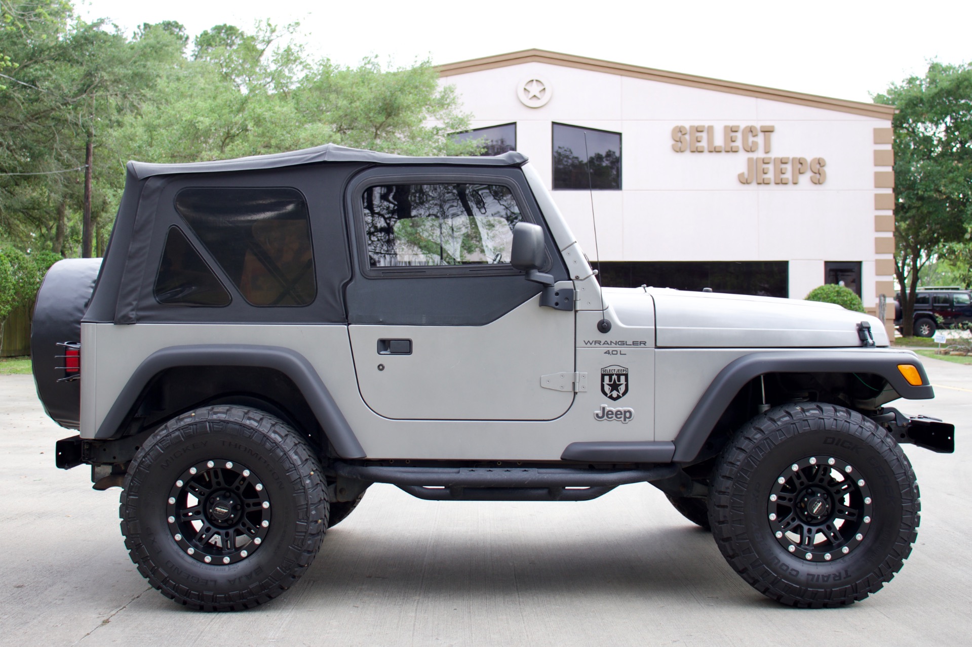 Used-2000-Jeep-Wrangler-Sport