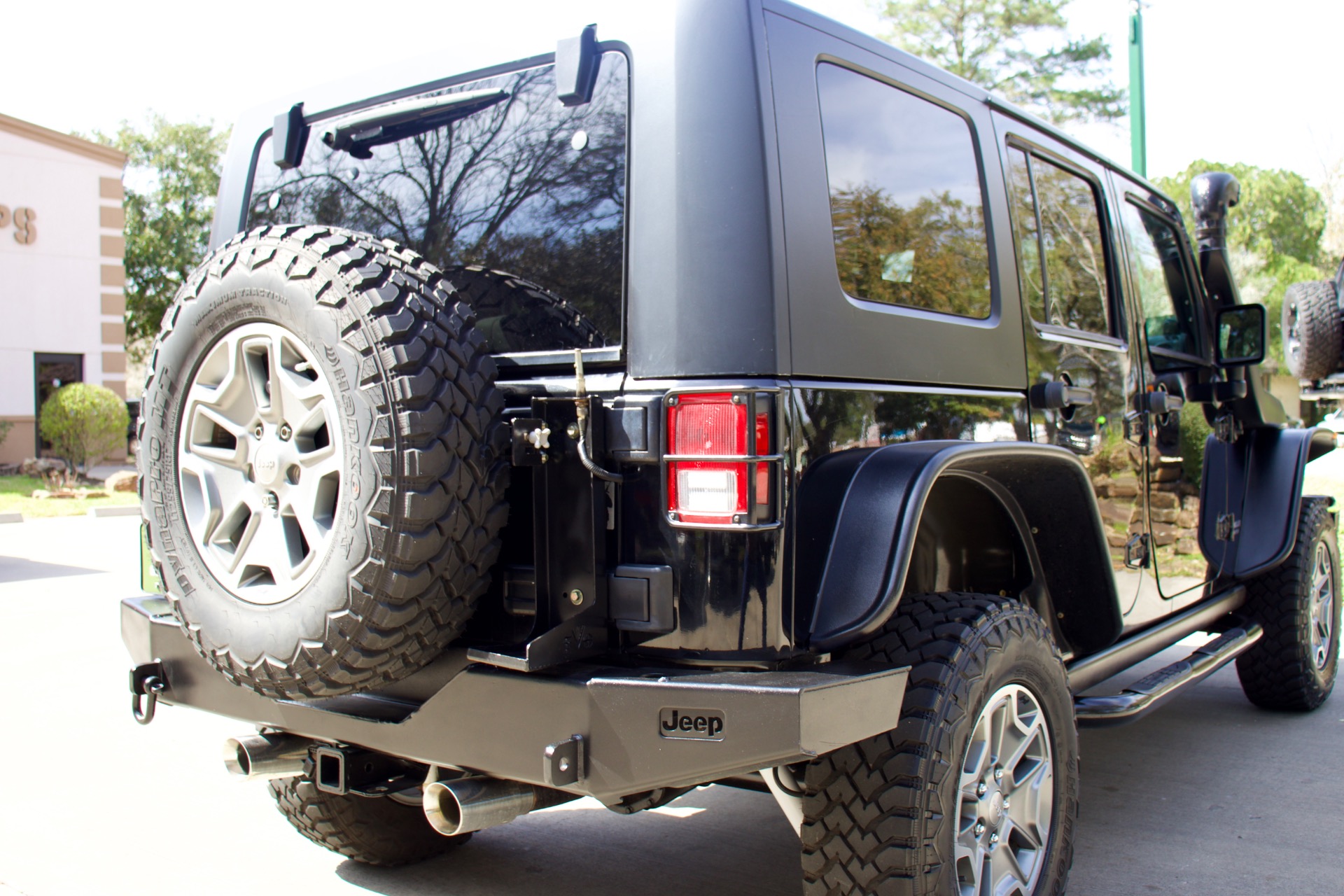 Used-2009-Jeep-Wrangler-Unlimited-Rubicon