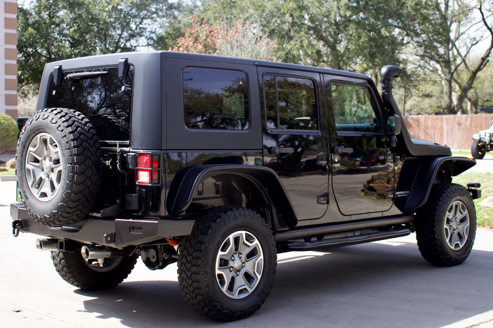 Used-2009-Jeep-Wrangler-Unlimited-Rubicon