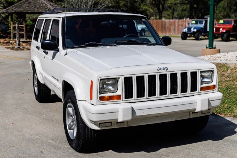Used-1999-Jeep-Cherokee-Classic For Sale | Select Jeeps Inc. Used-1999-Jeep-Cherokee-Classic