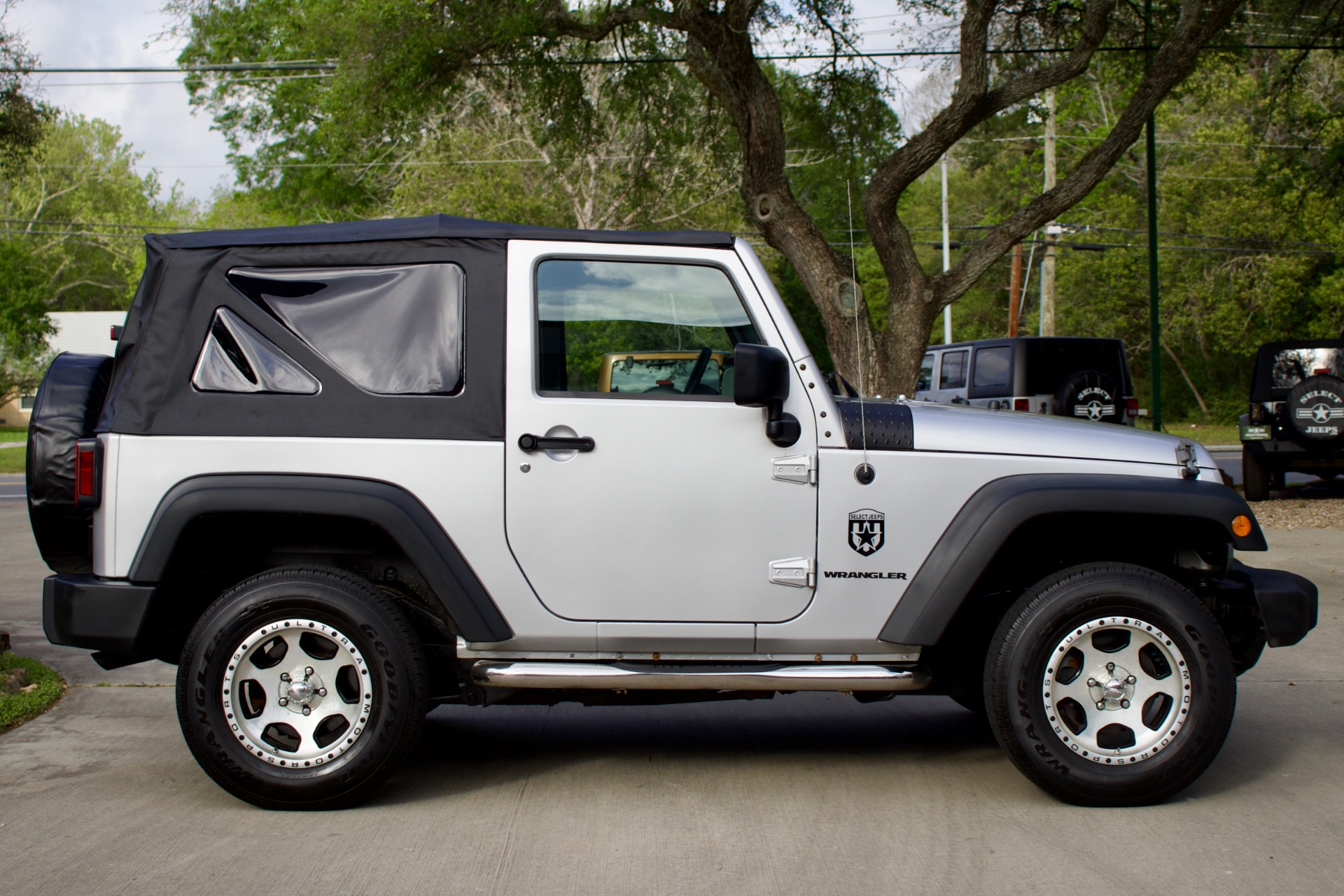 Used-2009-Jeep-Wrangler-X