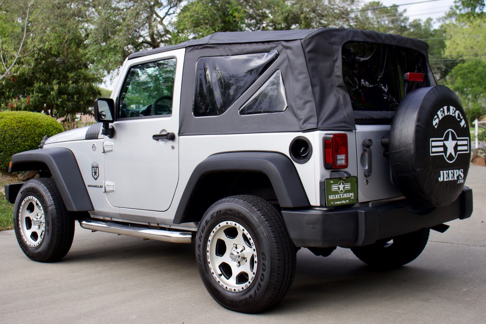 Used-2009-Jeep-Wrangler-X