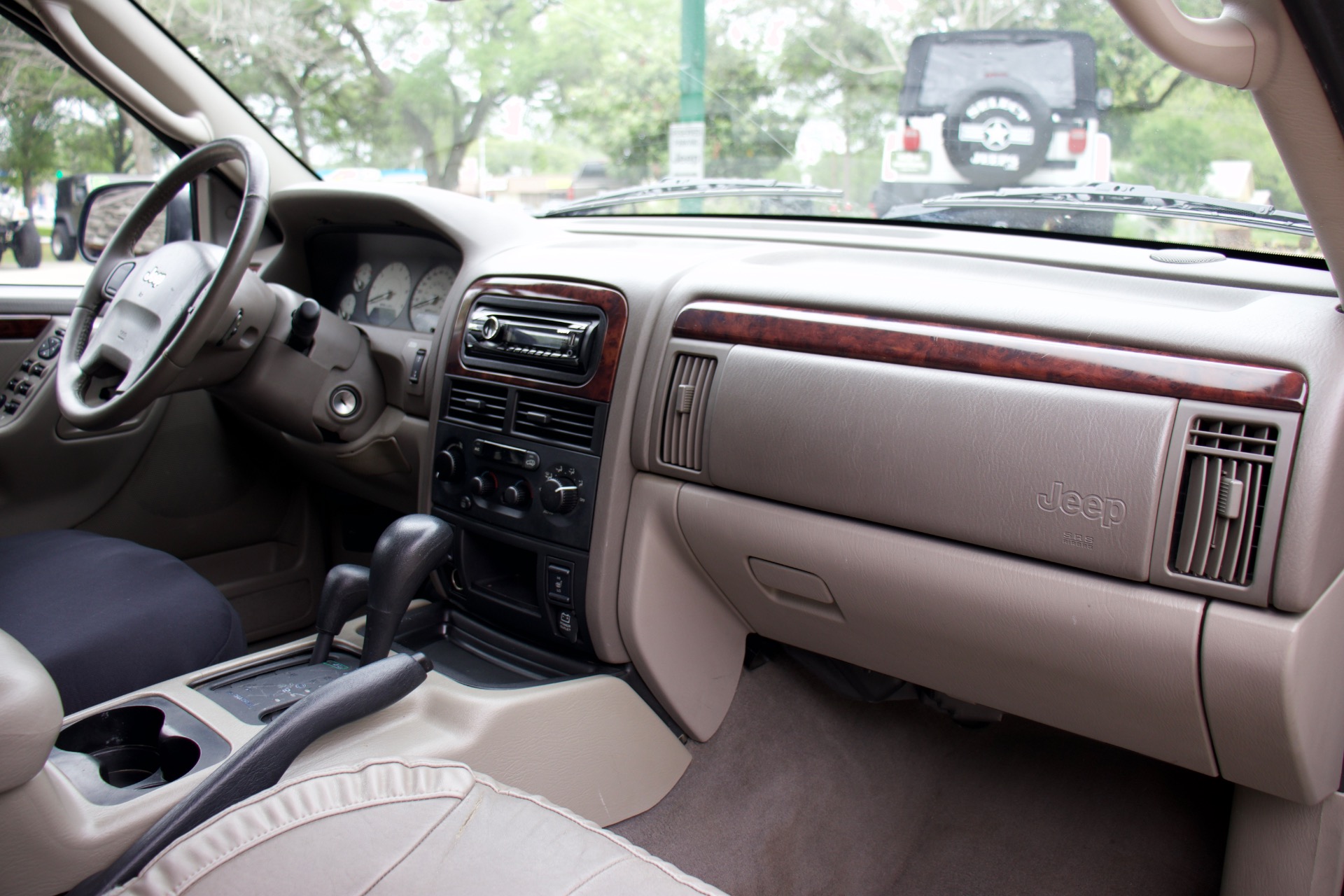 Used-2004-Jeep-Grand-Cherokee-Limited