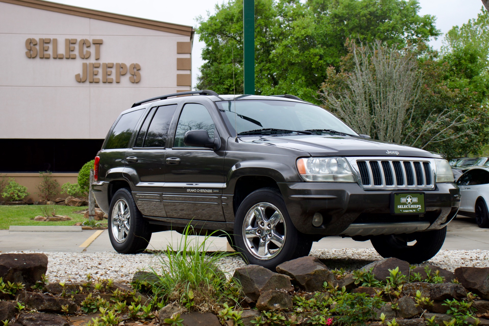 Used-2004-Jeep-Grand-Cherokee-Limited