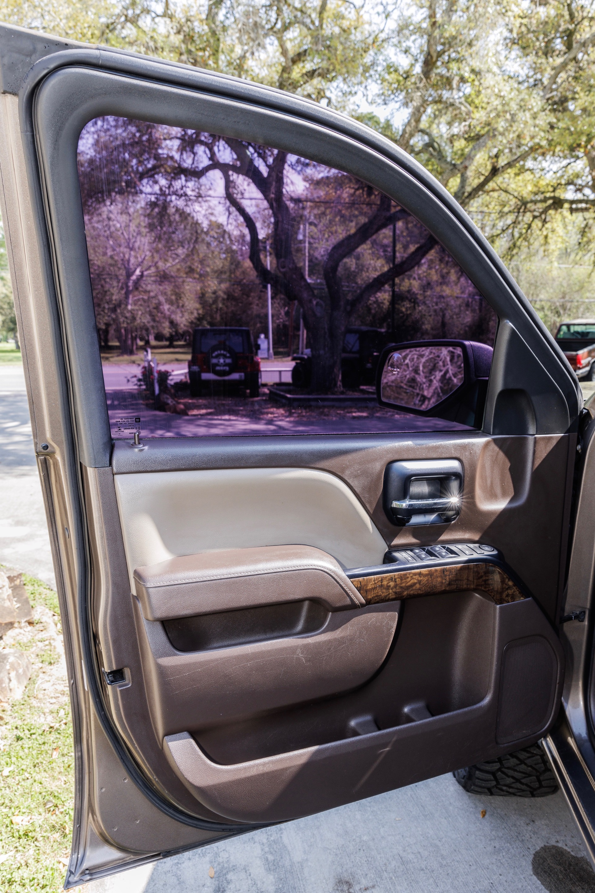 Used-2014-Chevrolet-Silverado-1500-LT-4x4-LT