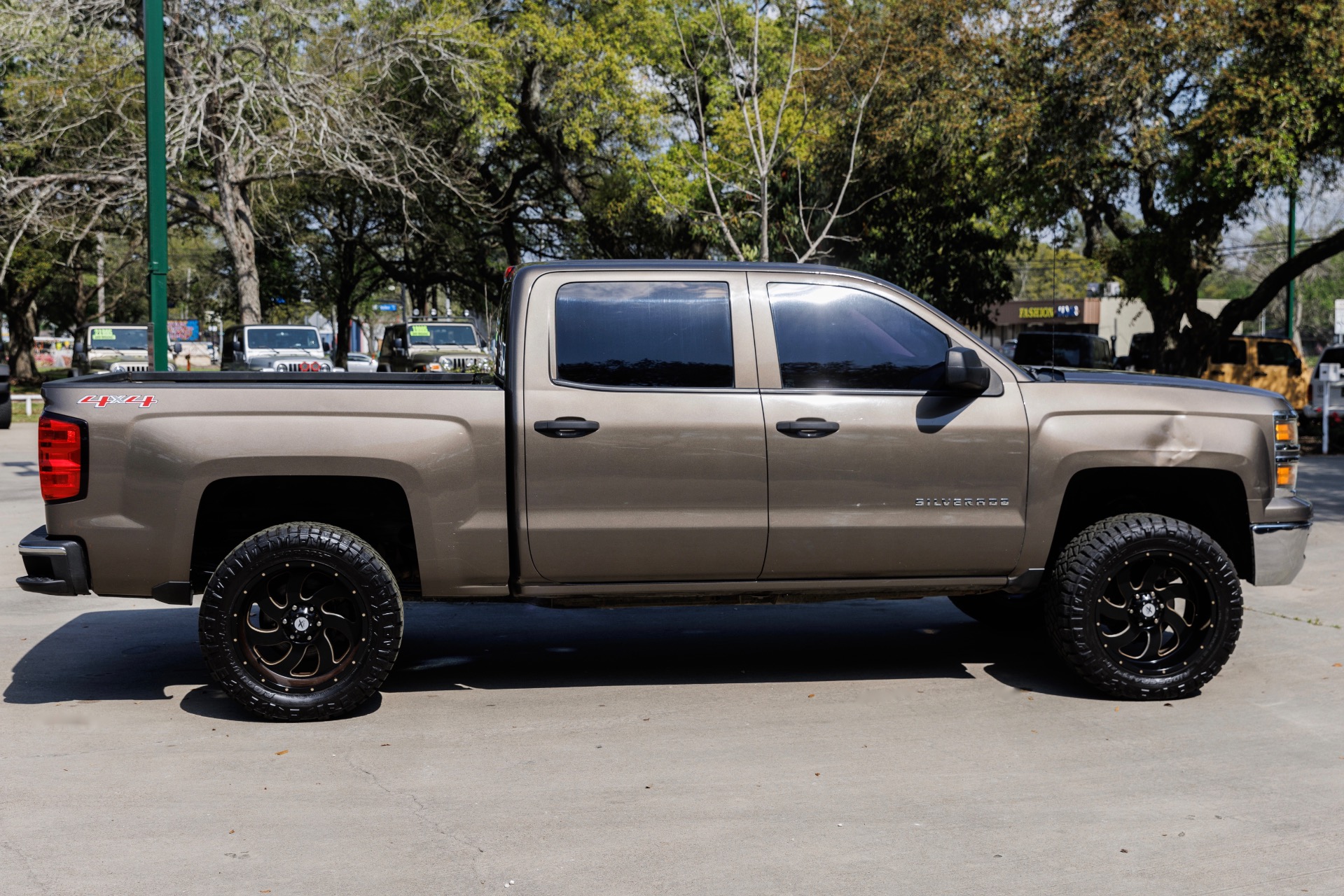 Used-2014-Chevrolet-Silverado-1500-LT-4x4-LT