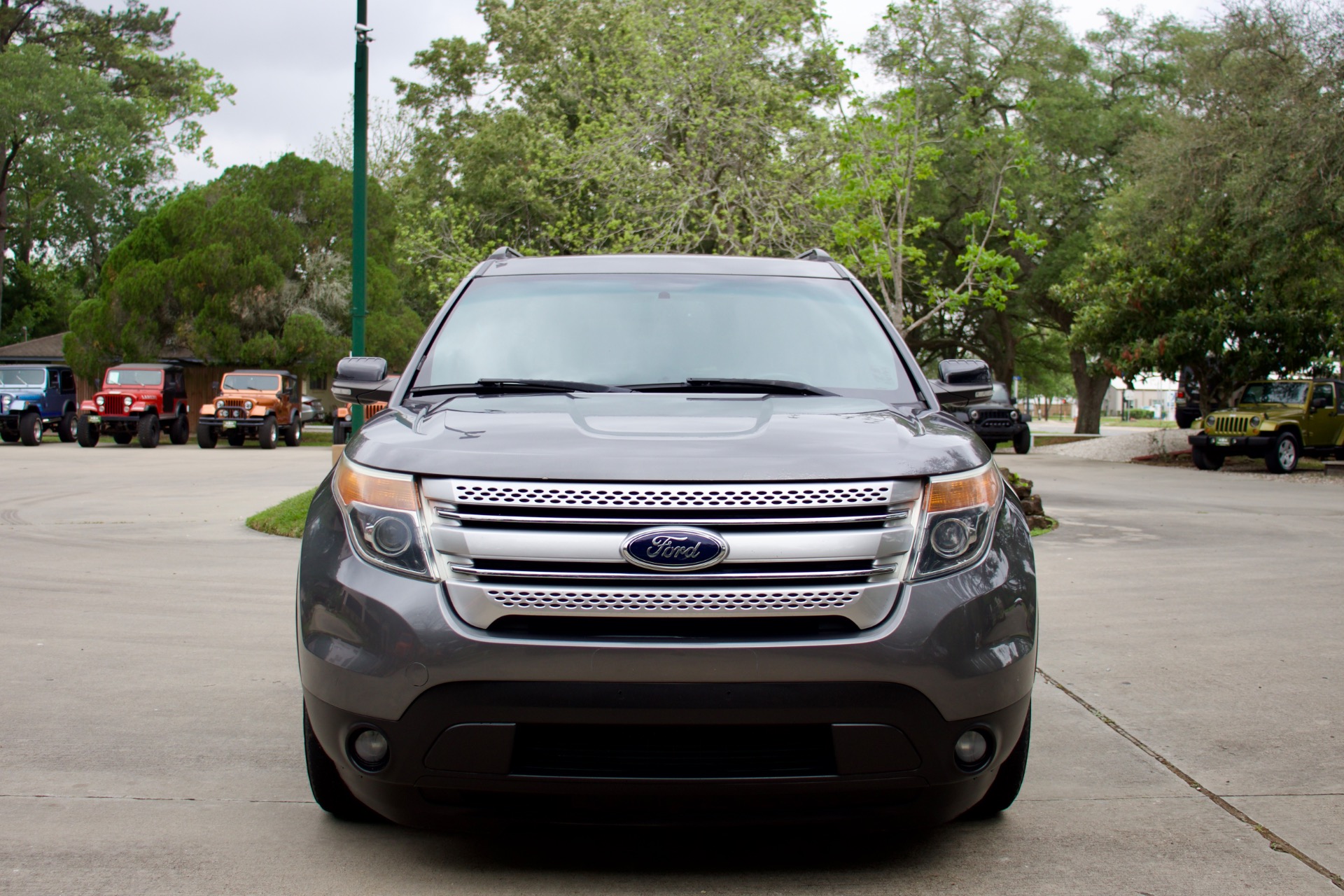 Used-2013-Ford-Explorer-XLT