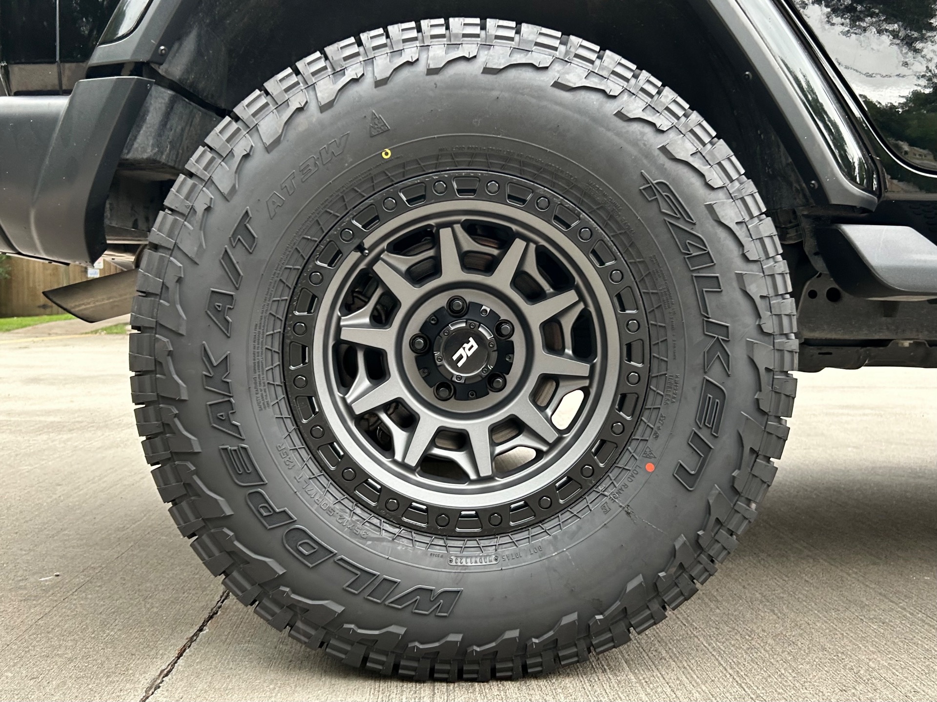 Used-2018-Jeep-Wrangler-Unlimited-Sahara