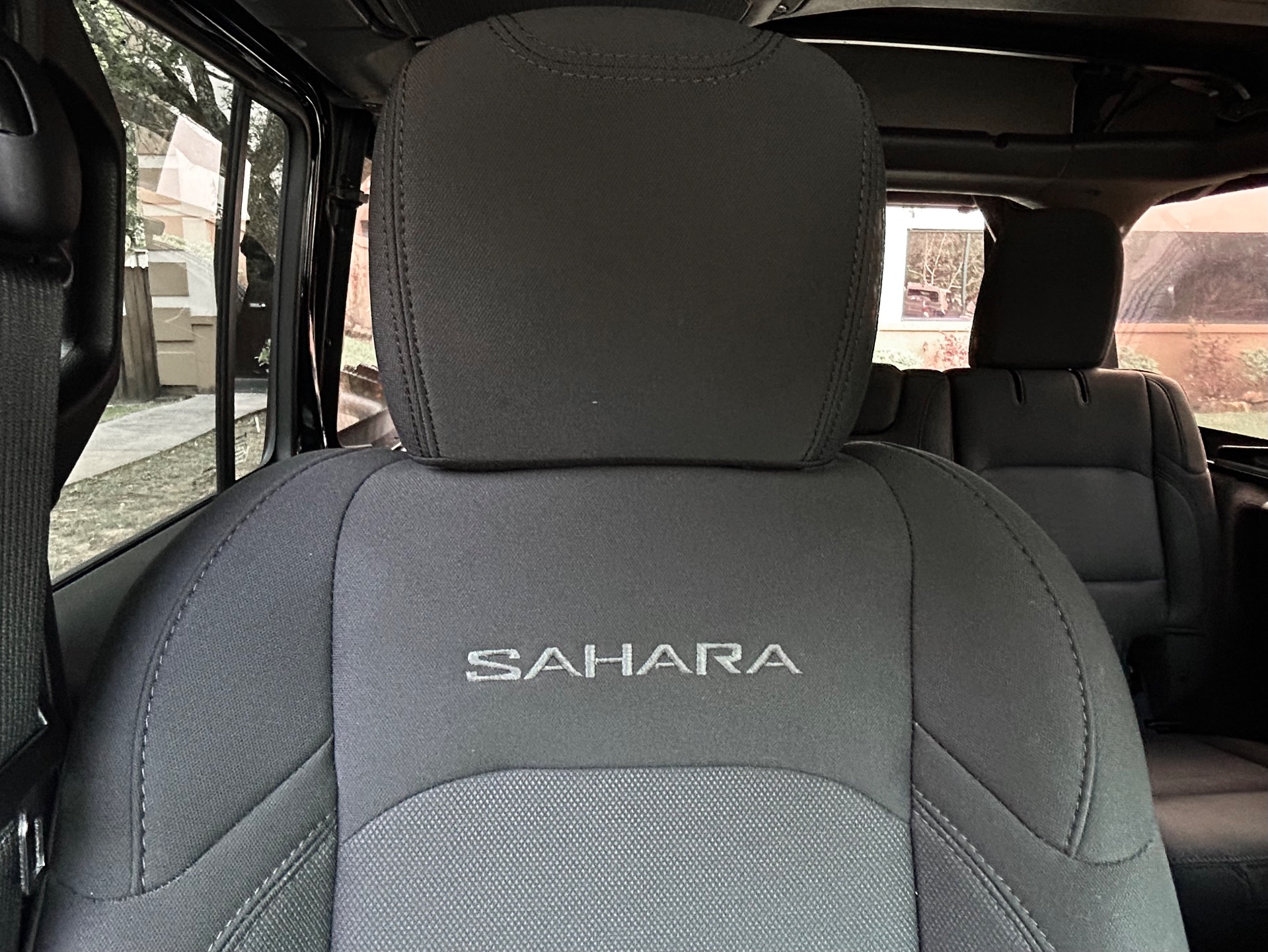 Used-2018-Jeep-Wrangler-Unlimited-Sahara-Sahara