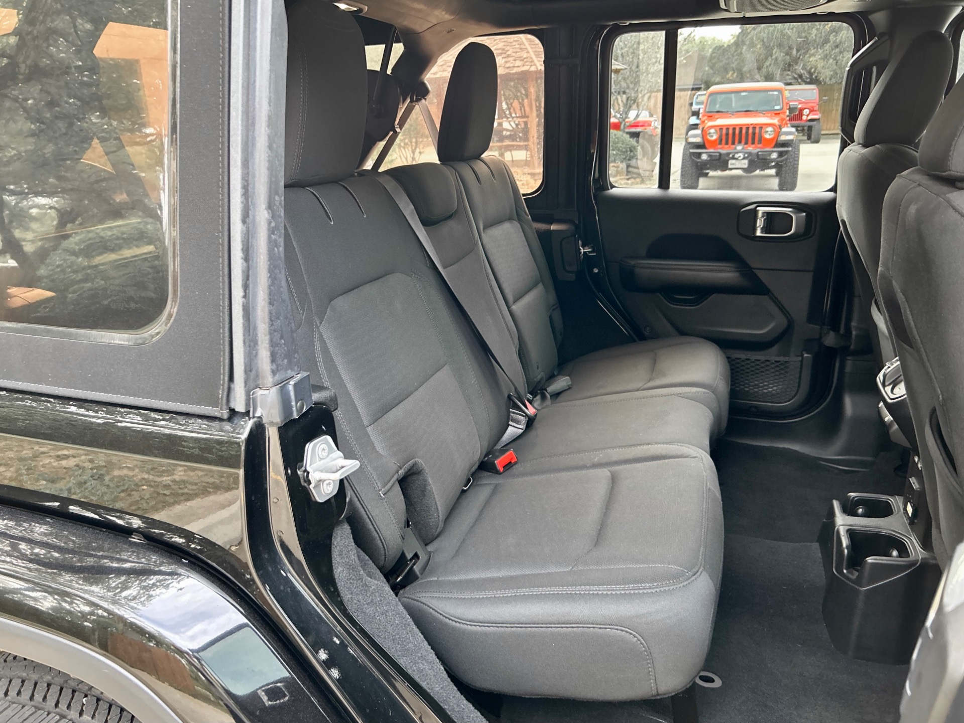 Used-2018-Jeep-Wrangler-Unlimited-Sahara
