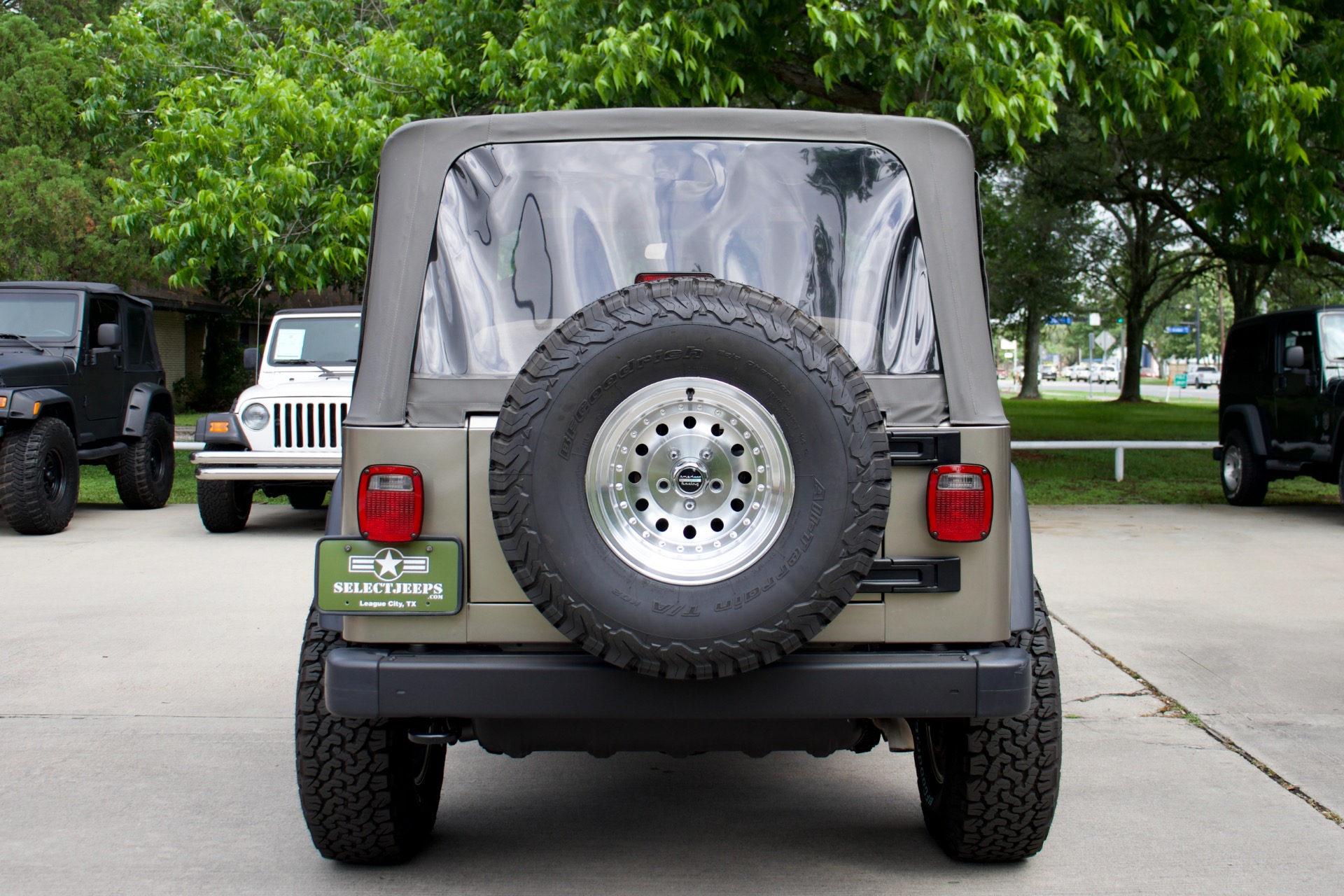 Used-2004-Jeep-Wrangler-Sport-Sport