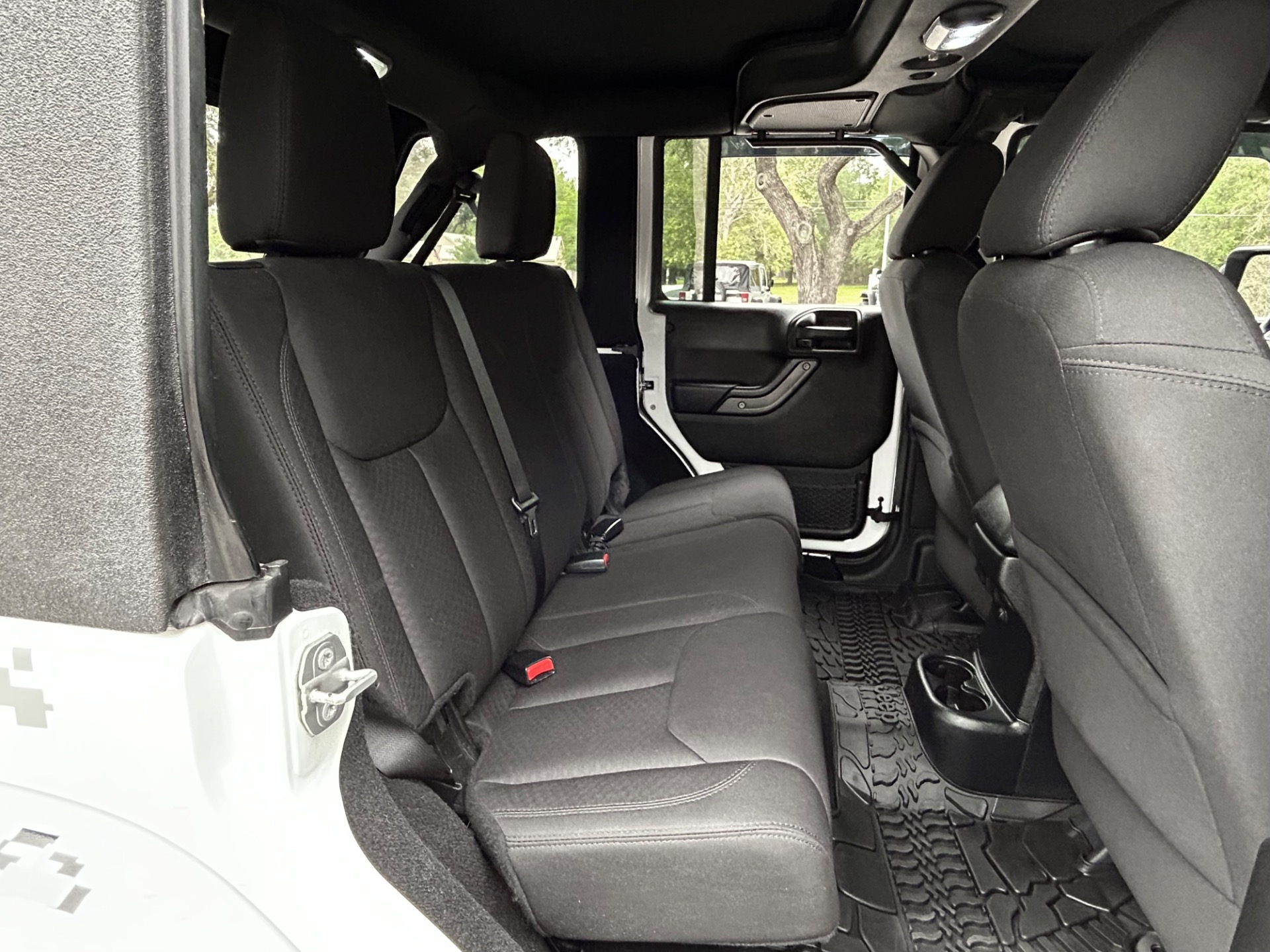 Used-2016-Jeep-Wrangler-Unlimited-Unlimited-Sport-S