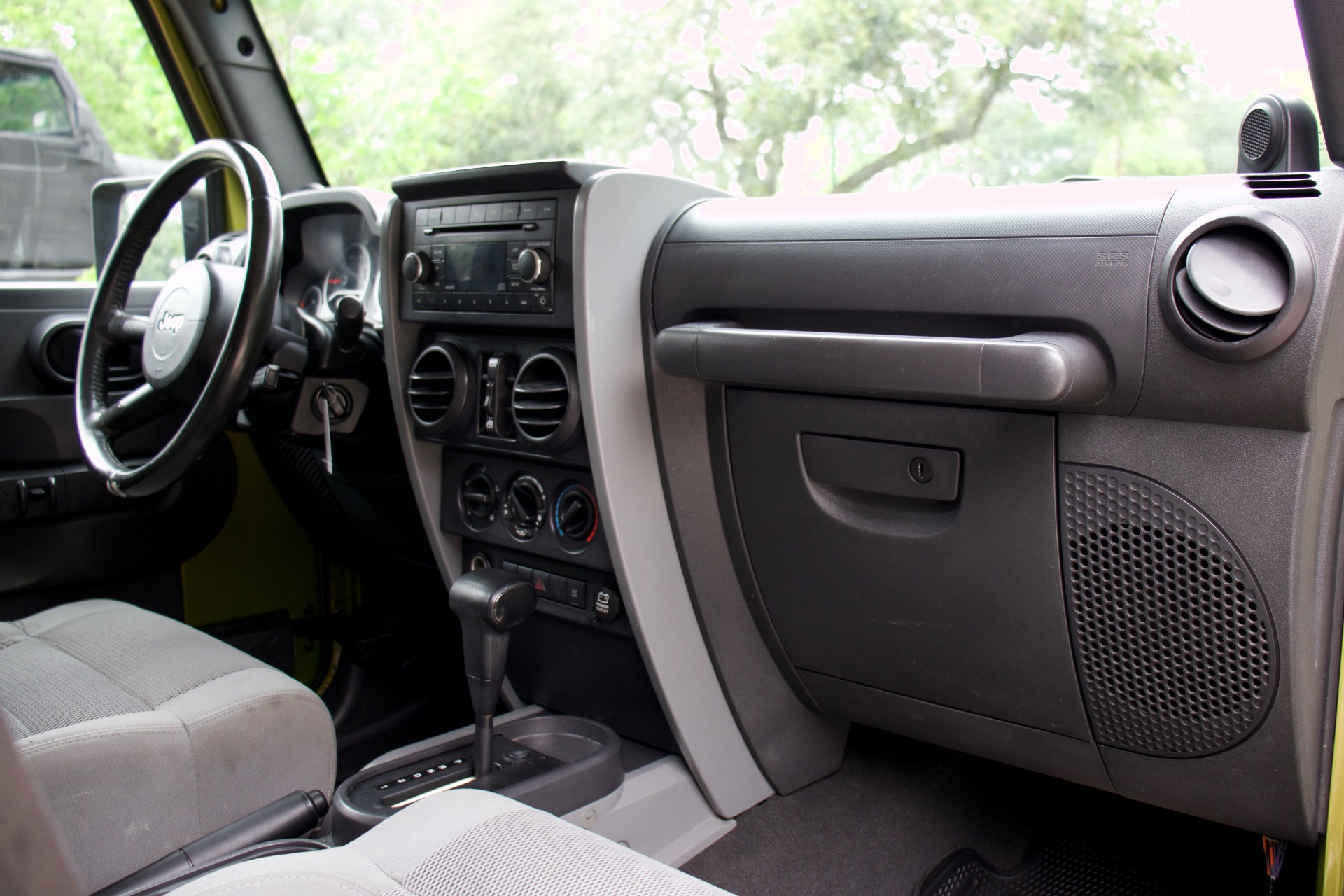 Used-2007-Jeep-Wrangler-Unlimited-RWD-Sahara