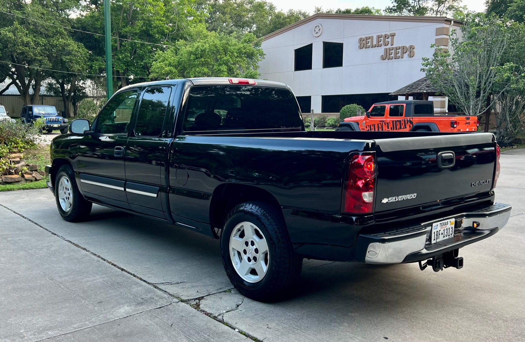 Used-2005-Chevrolet-Silverado-1500-LS