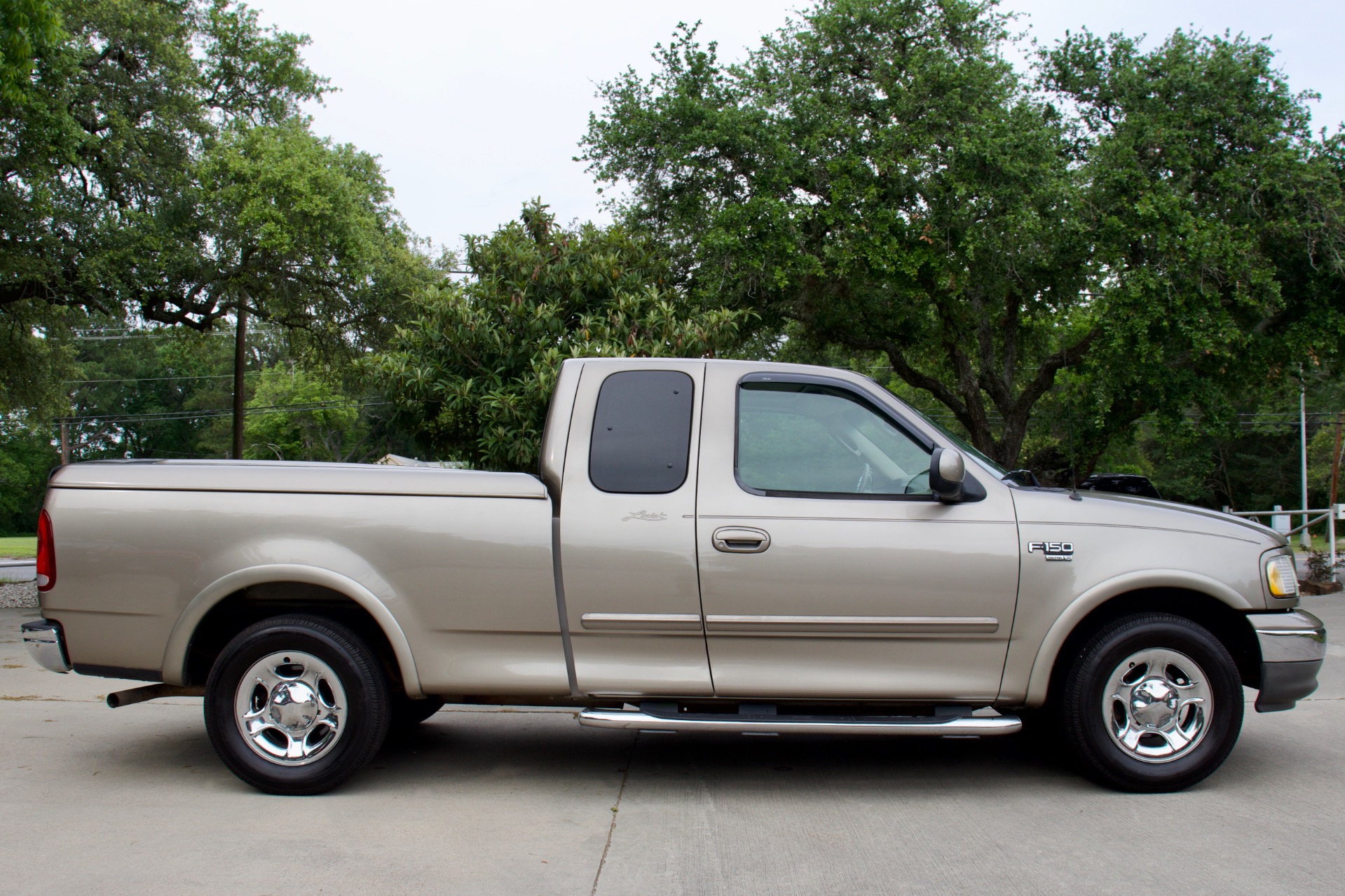 Used-2003-Ford-F-150-Lariat