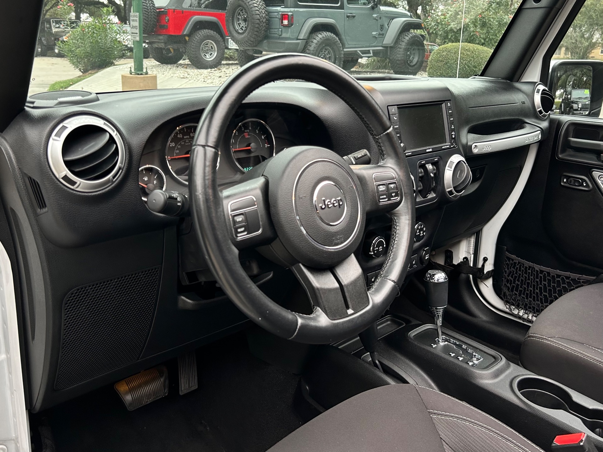 Used-2015-Jeep-Wrangler-Unlimited-Sahara