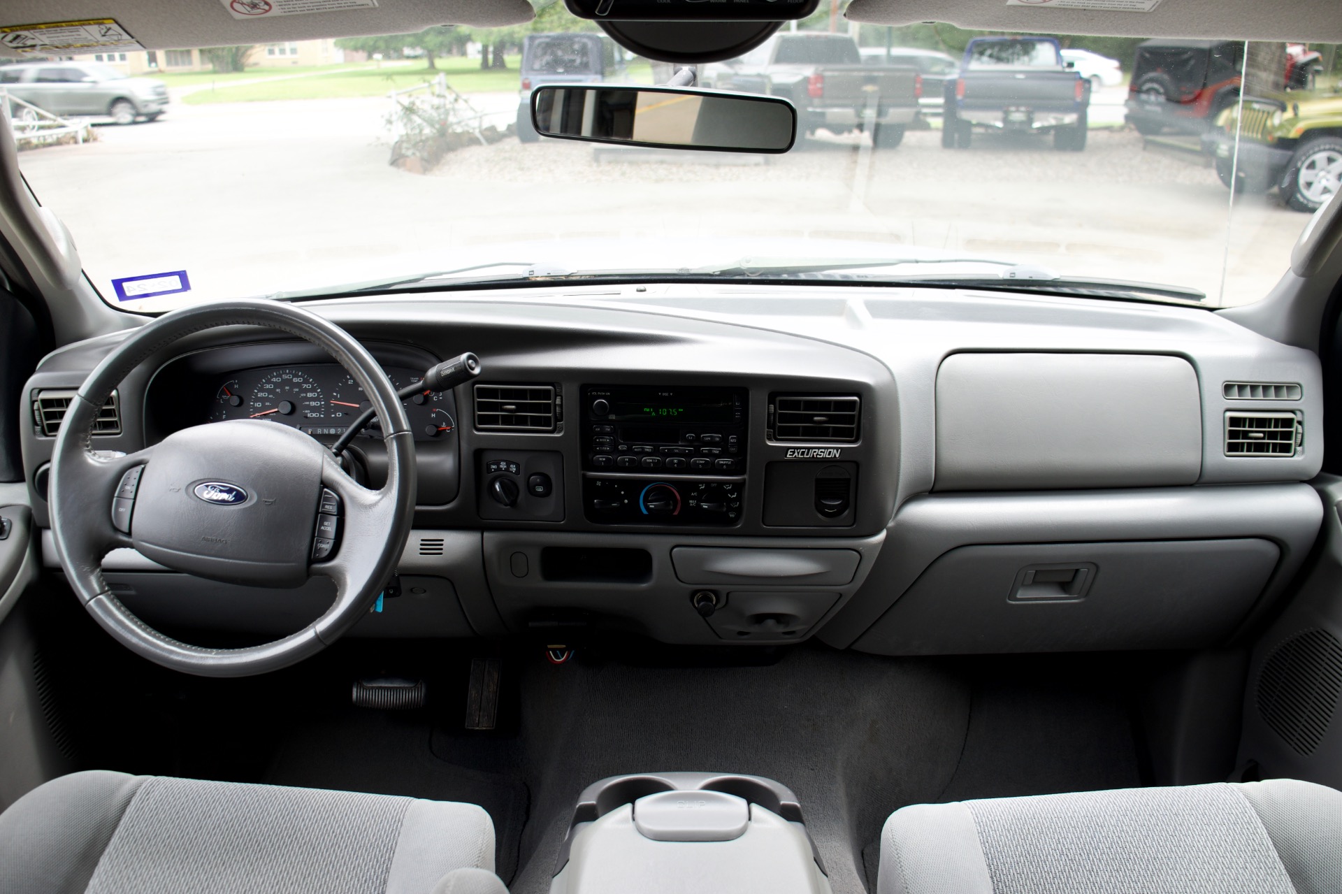 Used-2004-Ford-Excursion-XLT-4x4-XLT