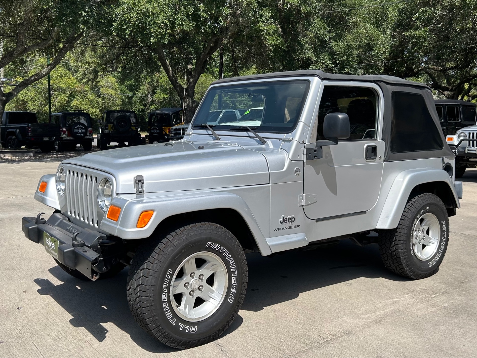 Used-2005-Jeep-Wrangler-Rocky-Mountain-Edition