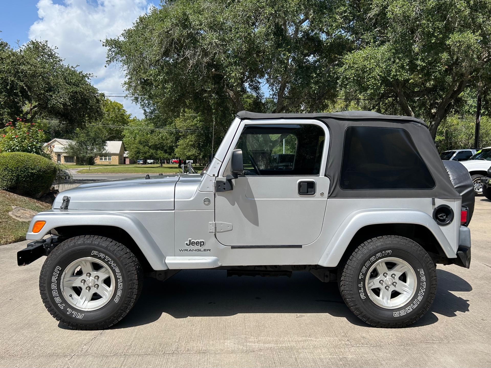 Used-2005-Jeep-Wrangler-Rocky-Mountain-Edition