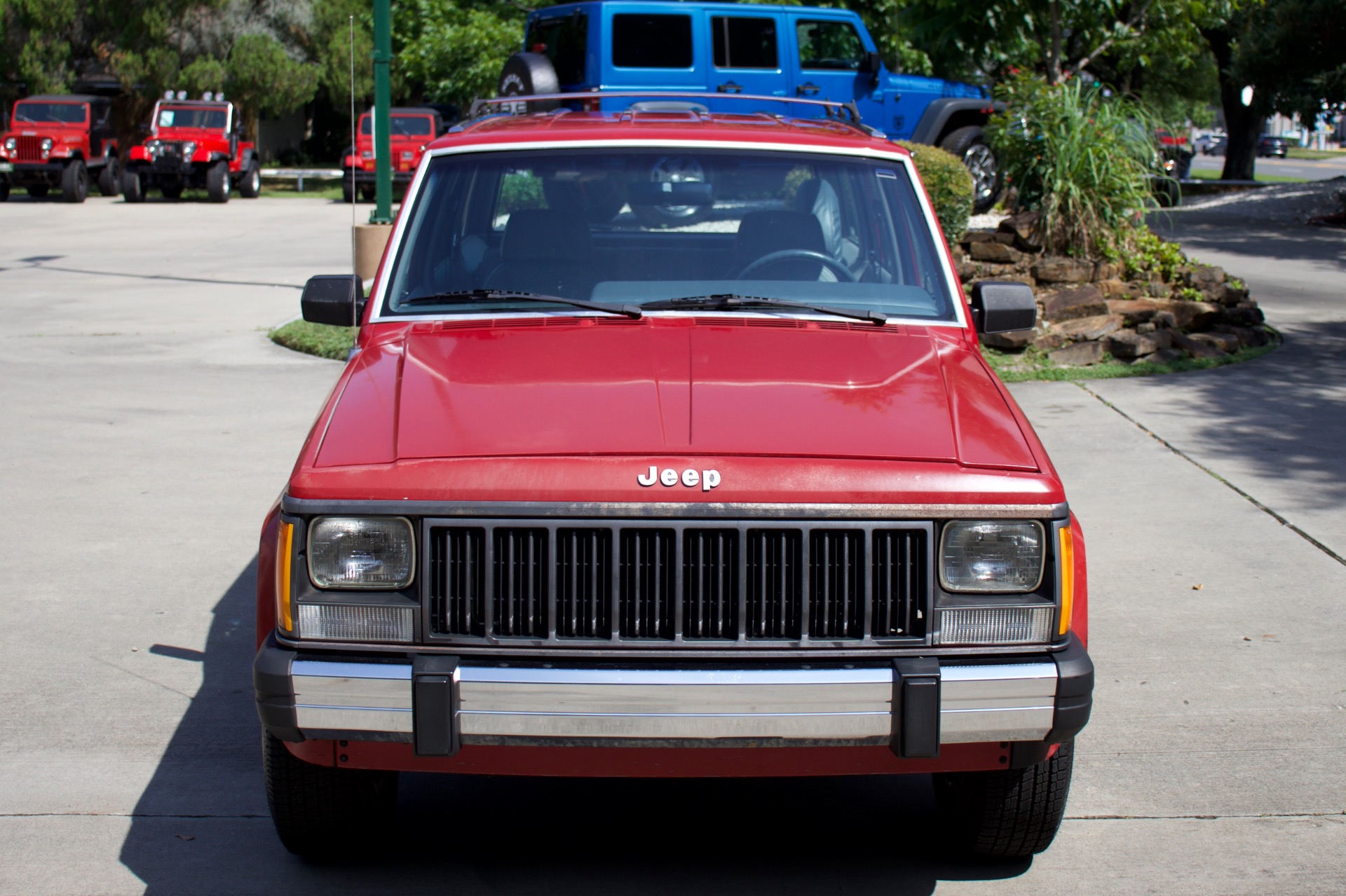 Used-1988-Jeep-Cherokee-Pioneer