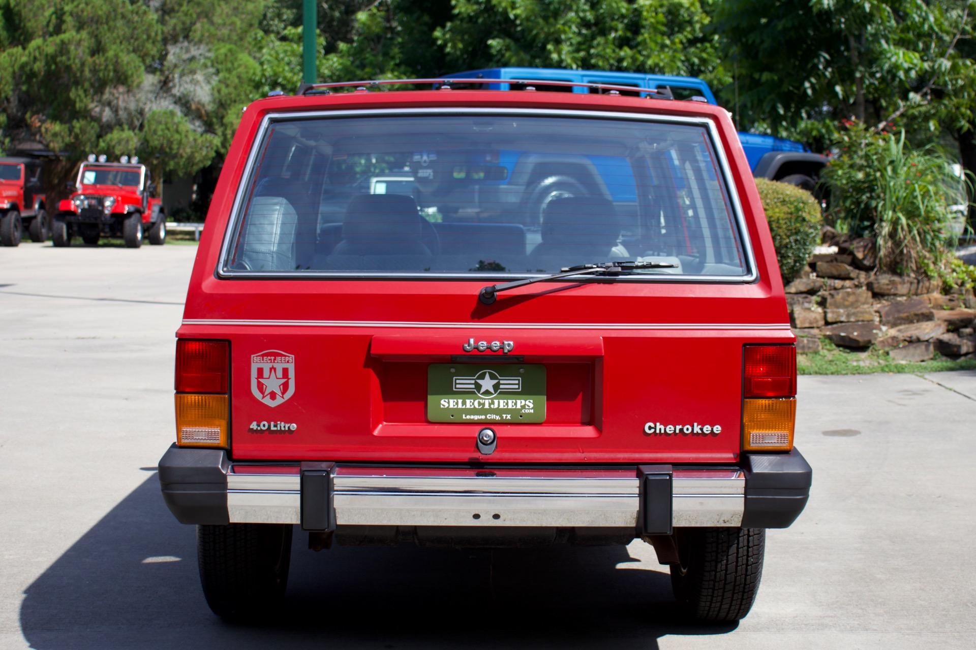 Used-1988-Jeep-Cherokee-Pioneer