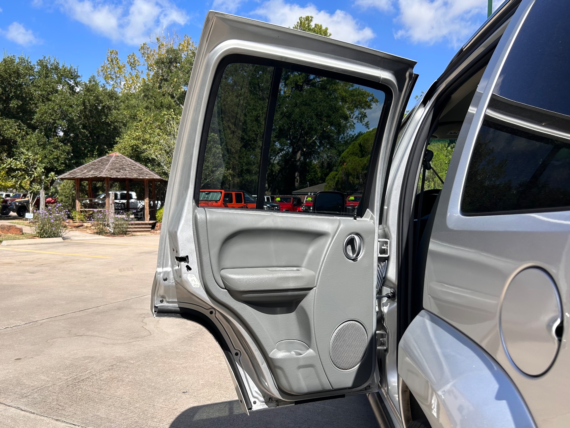 Used-2007-Jeep-Liberty-Limited-Limited