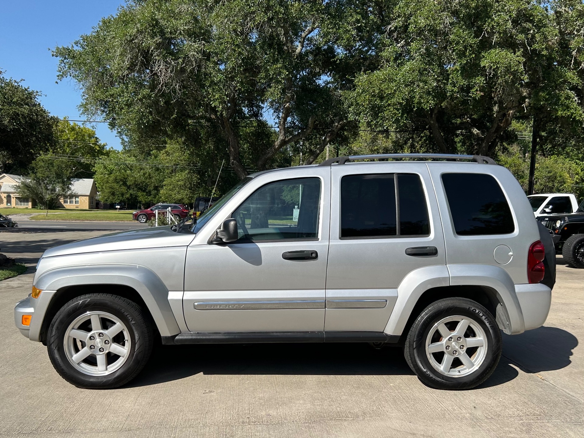 Used-2007-Jeep-Liberty-Limited-Limited