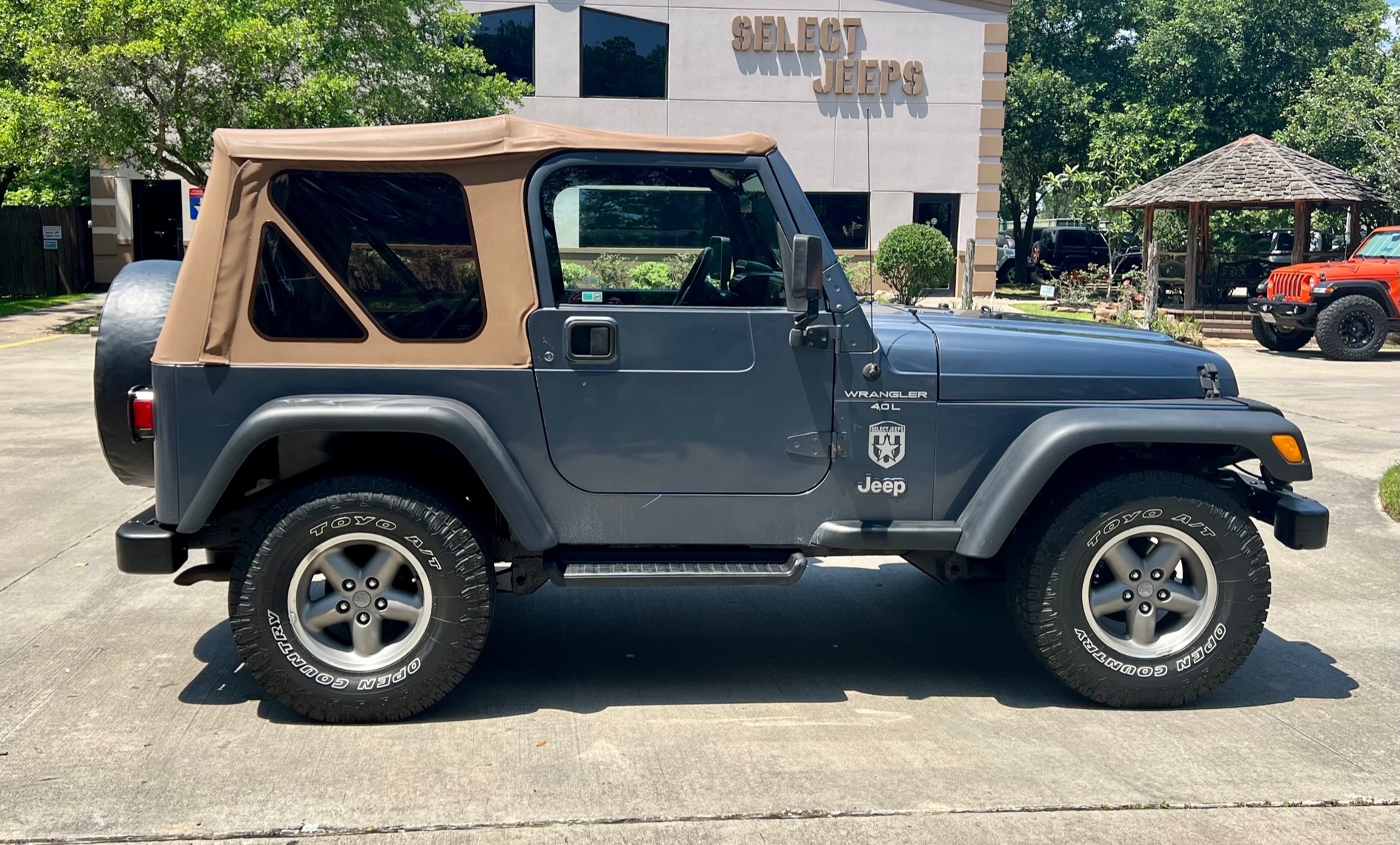 Used-2001-Jeep-Wrangler-Sport-Sport