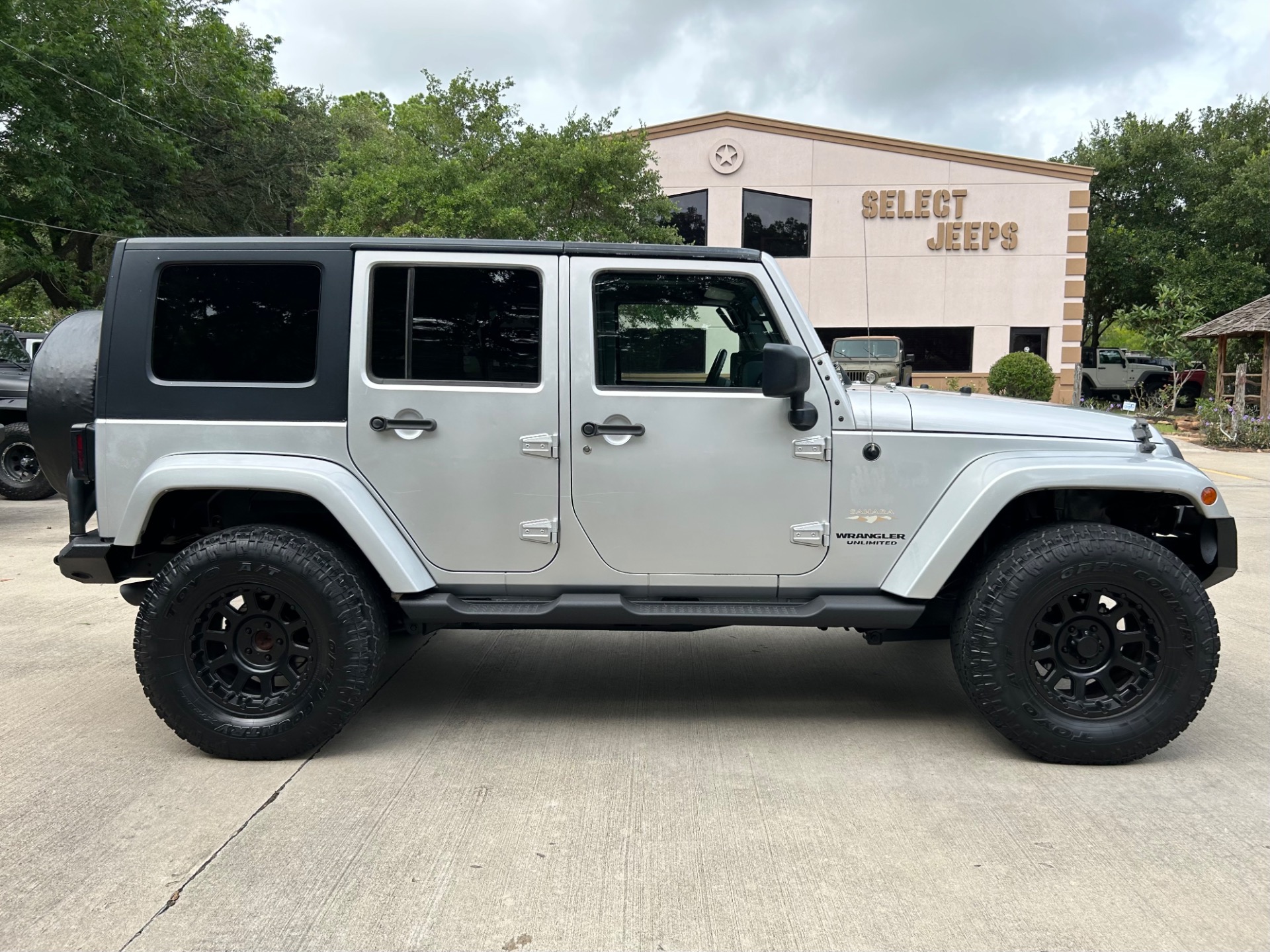 Used-2008-Jeep-Wrangler-Unlimited-Sahara-Sahara