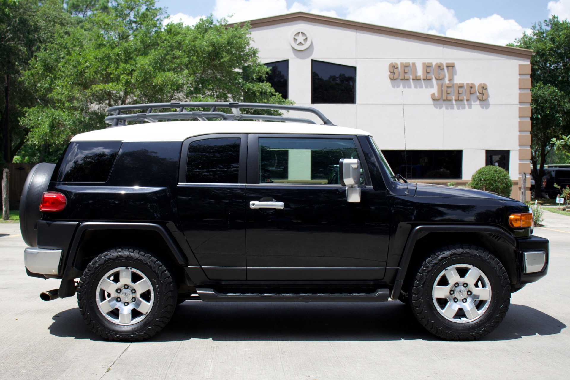 Used-2007-Toyota-FJ-Cruiser