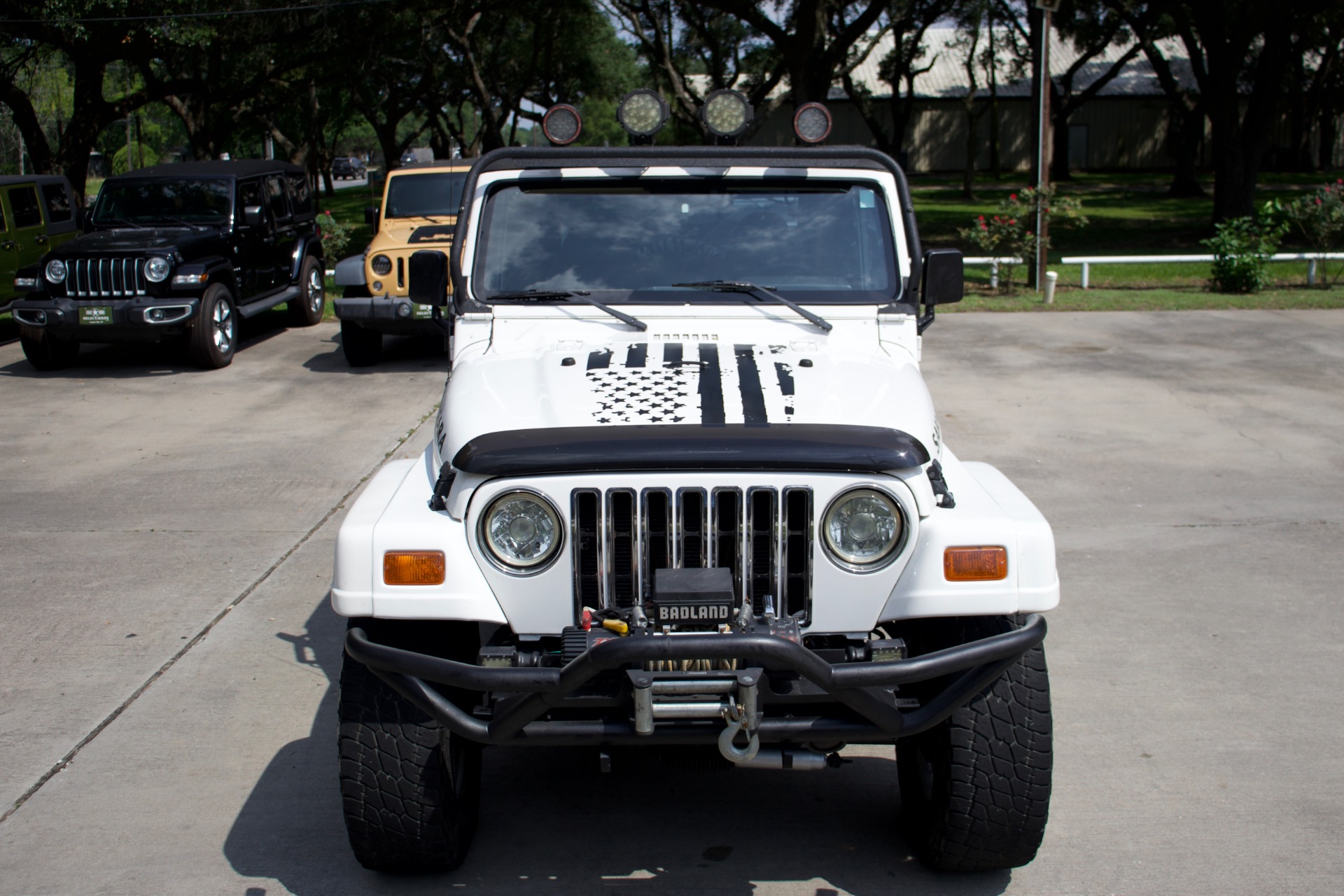 Used-1998-Jeep-Wrangler-Sahara