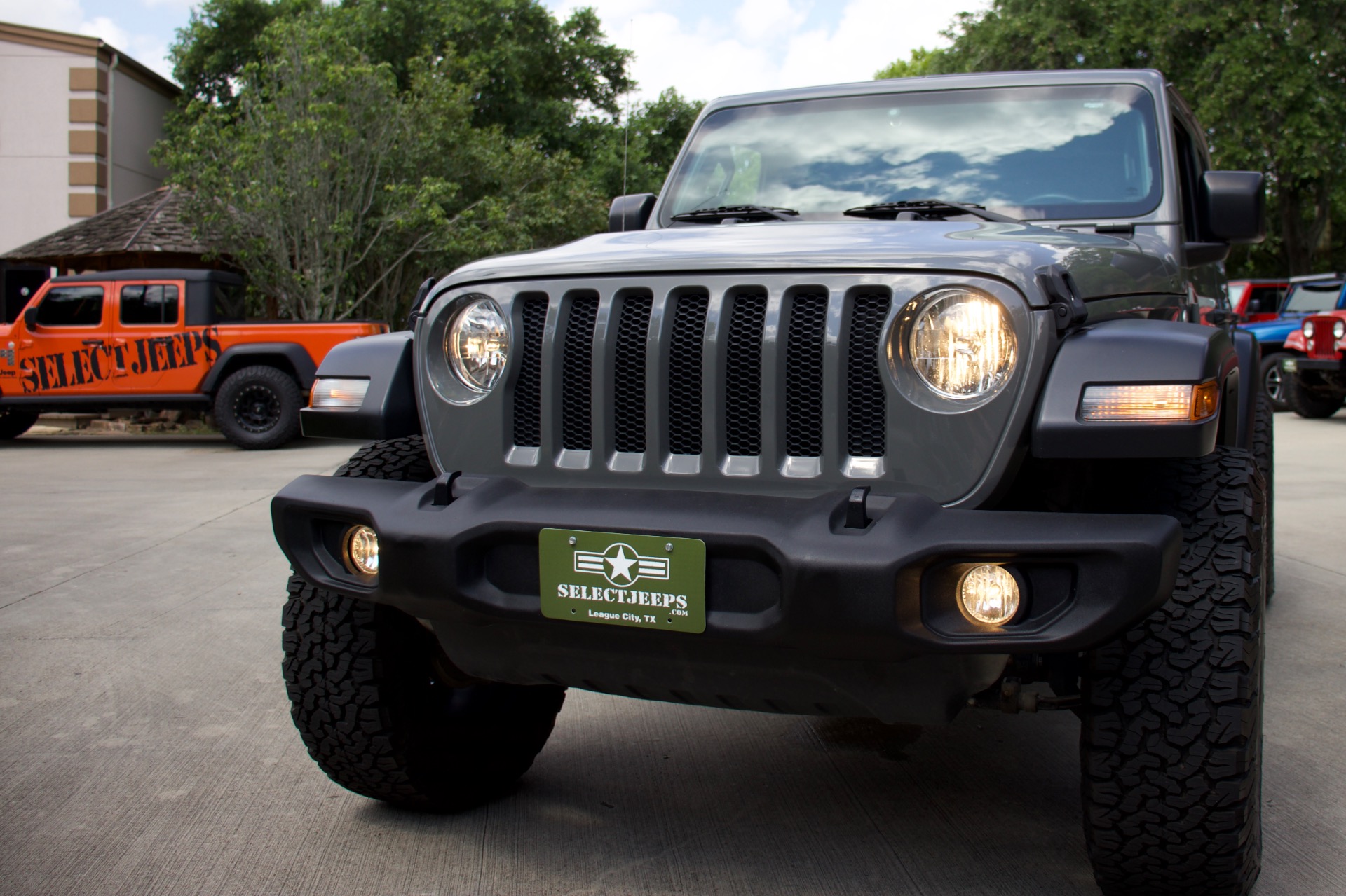 Used-2018-Jeep-Wrangler-Unlimited-Sport