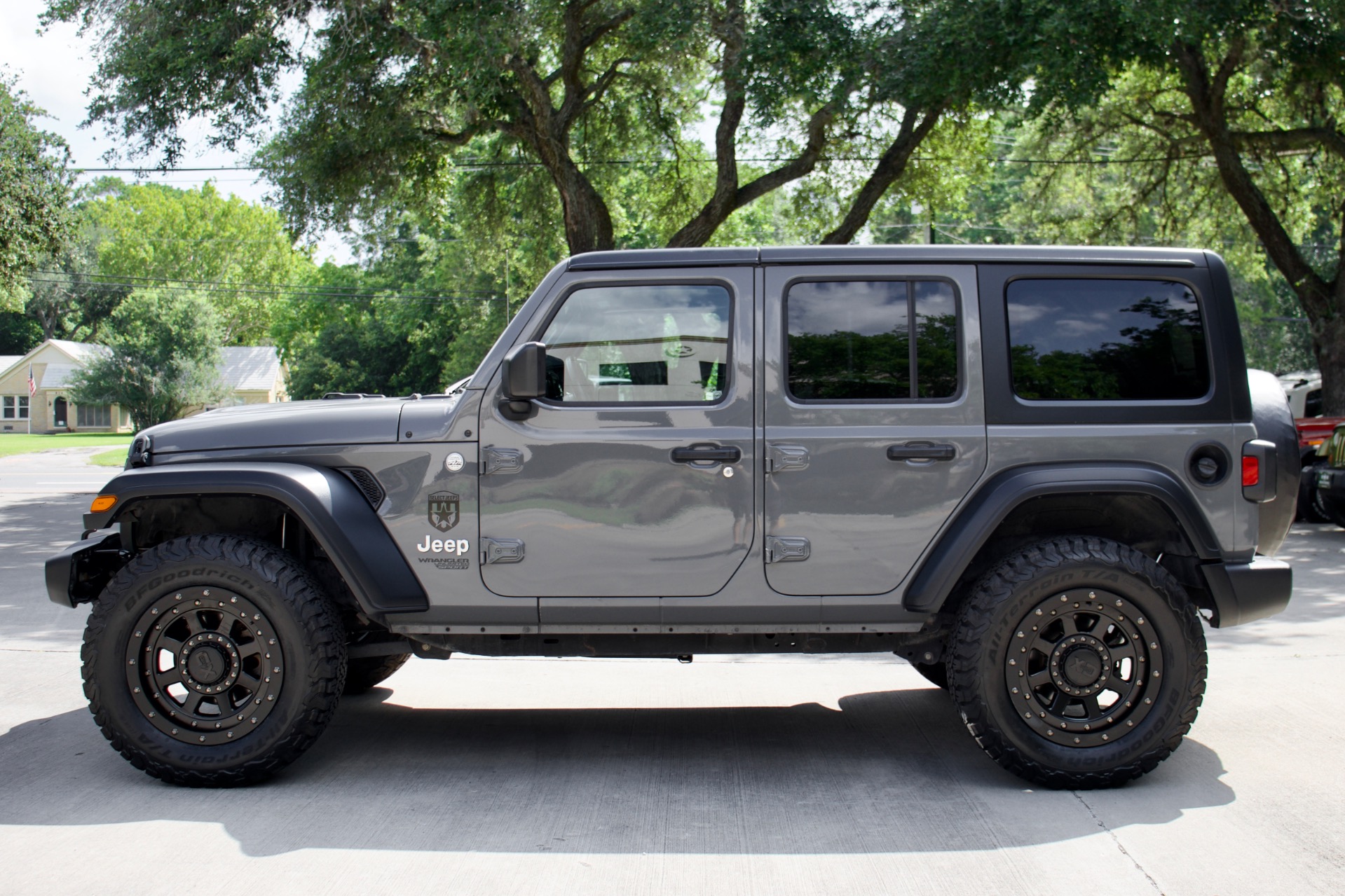 Used-2018-Jeep-Wrangler-Unlimited-Sport