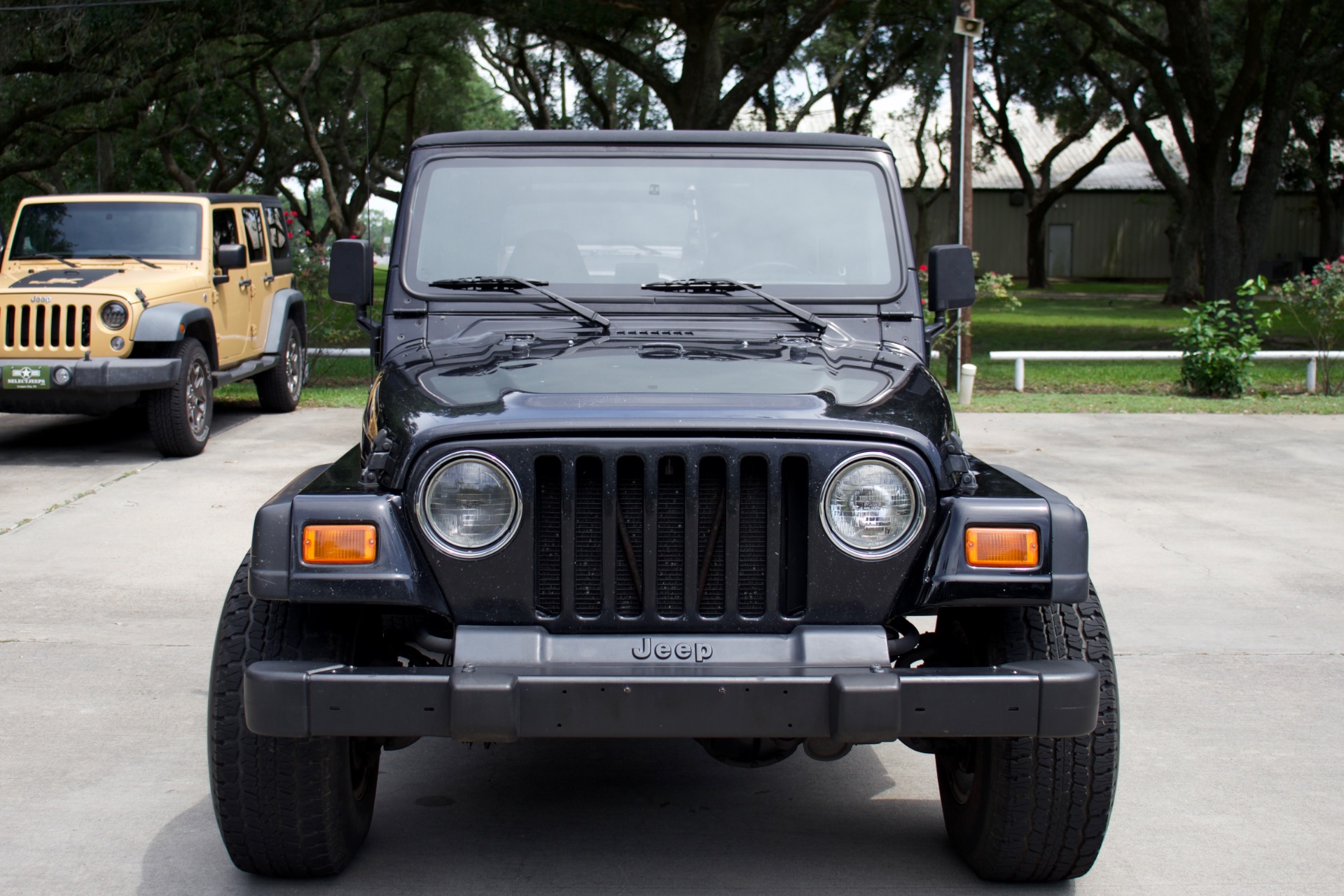 Used-2001-Jeep-Wrangler-SE