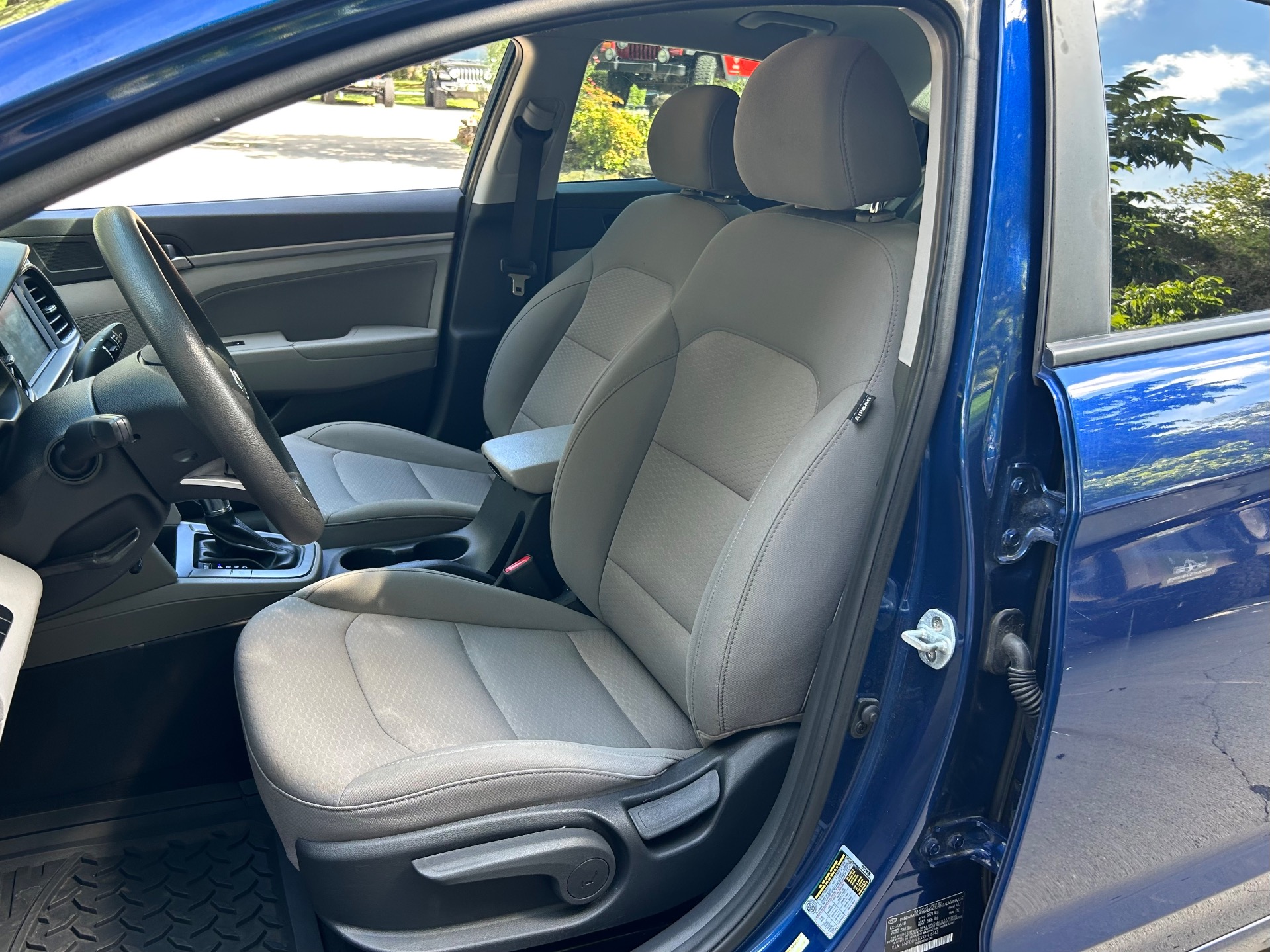 Used-2019-Hyundai-ELANTRA-SEL