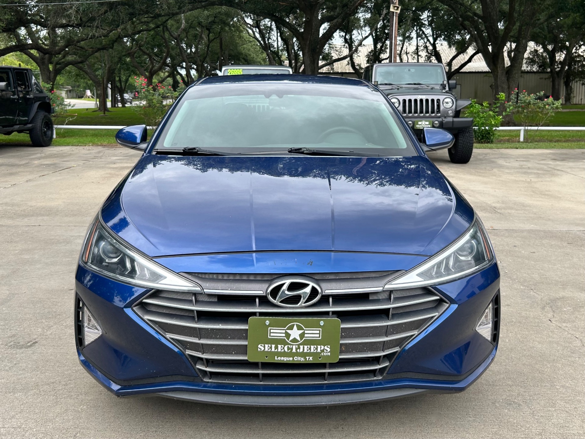 Used-2019-Hyundai-ELANTRA-SEL