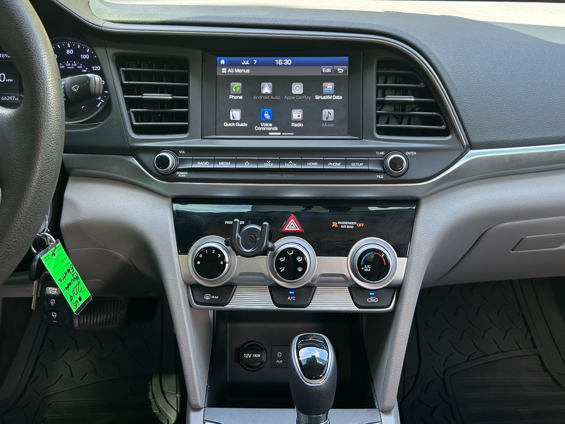 Used-2019-Hyundai-ELANTRA-SEL
