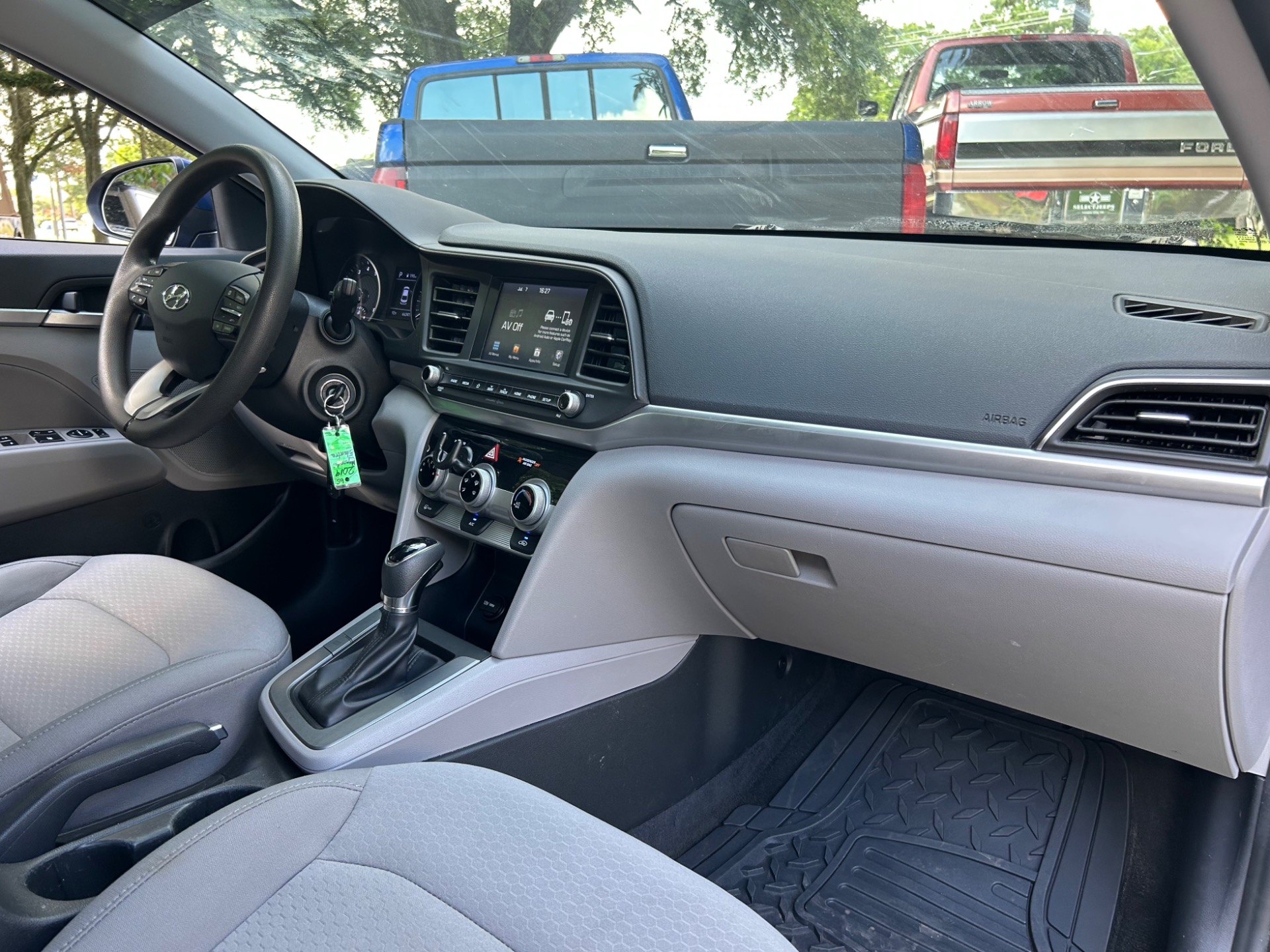Used-2019-Hyundai-ELANTRA-SEL