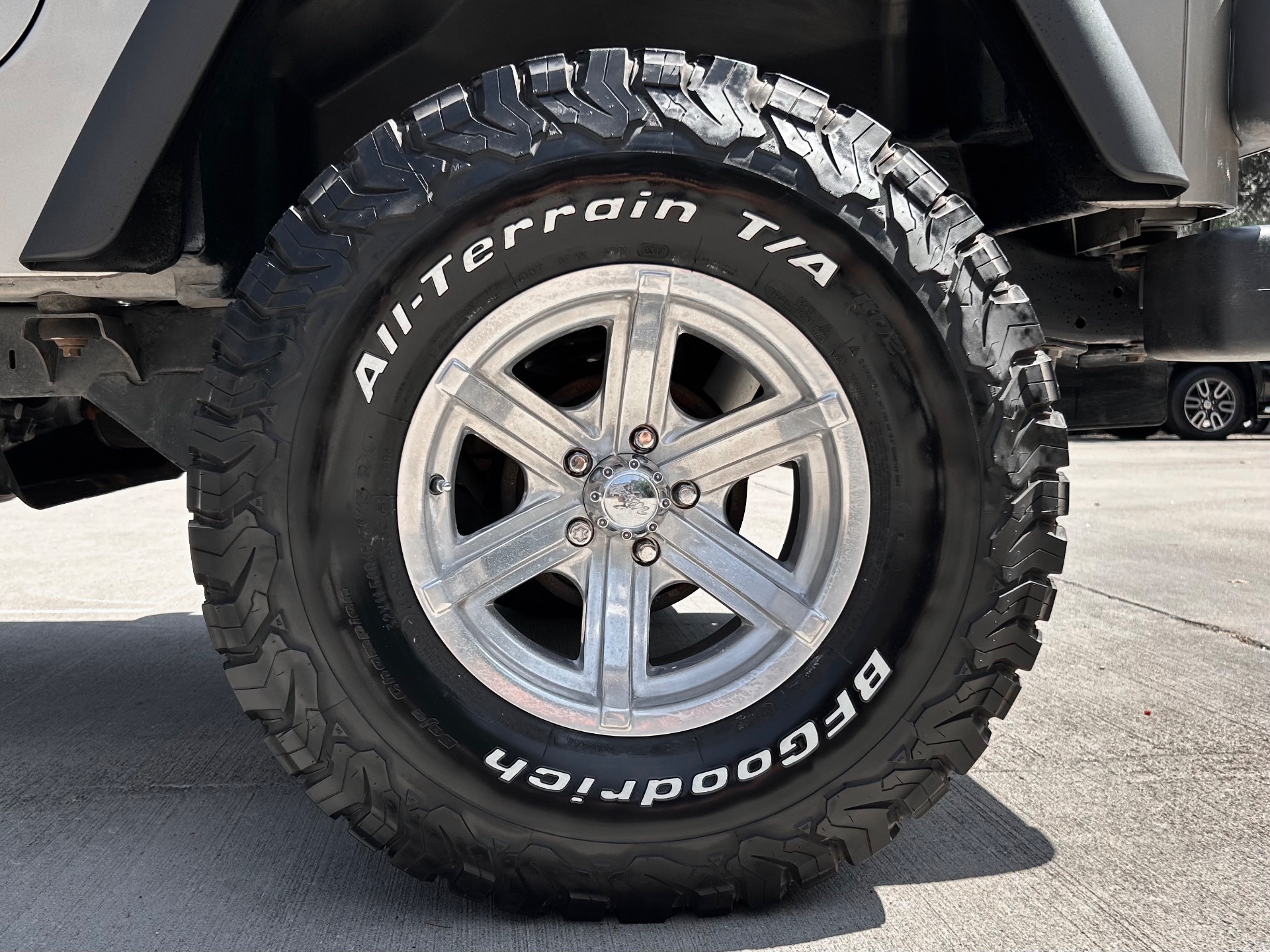 Used-2005-Jeep-Wrangler-Golden-Eagle-Tribute-X