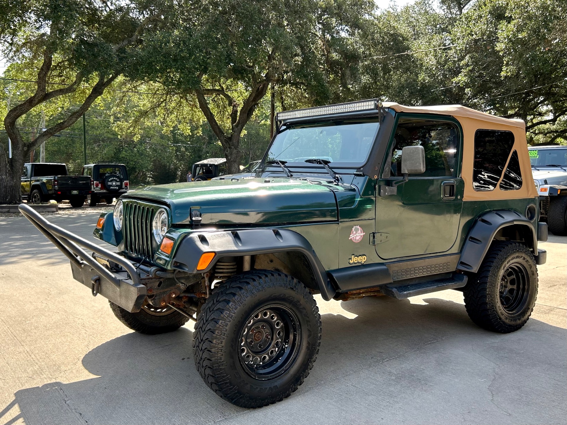 Used-2001-Jeep-Wrangler-Sahara