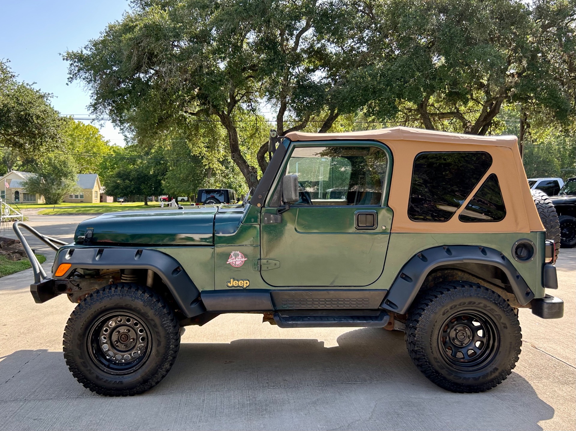 Used-2001-Jeep-Wrangler-Sahara