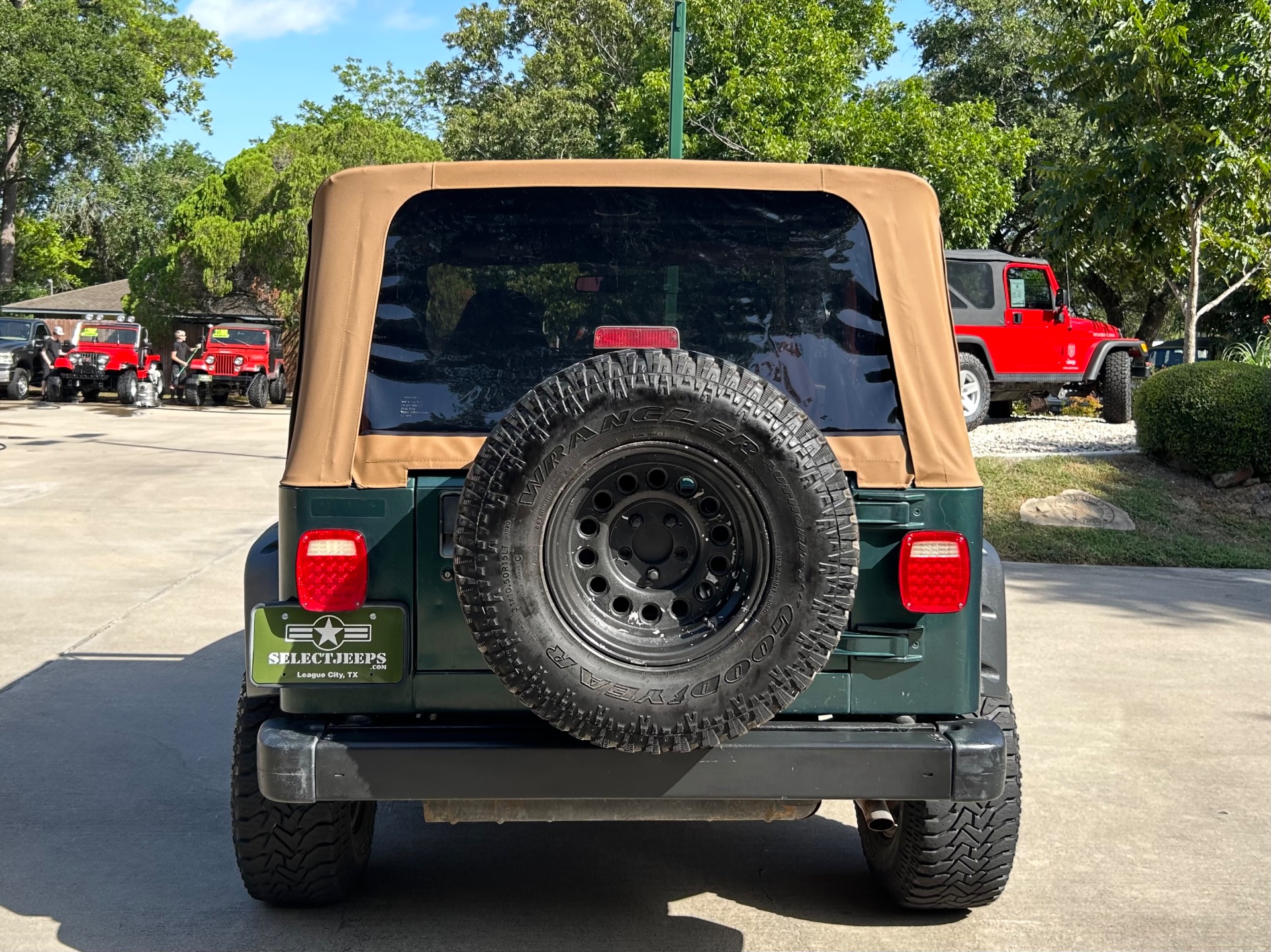 Used-2001-Jeep-Wrangler-Sahara